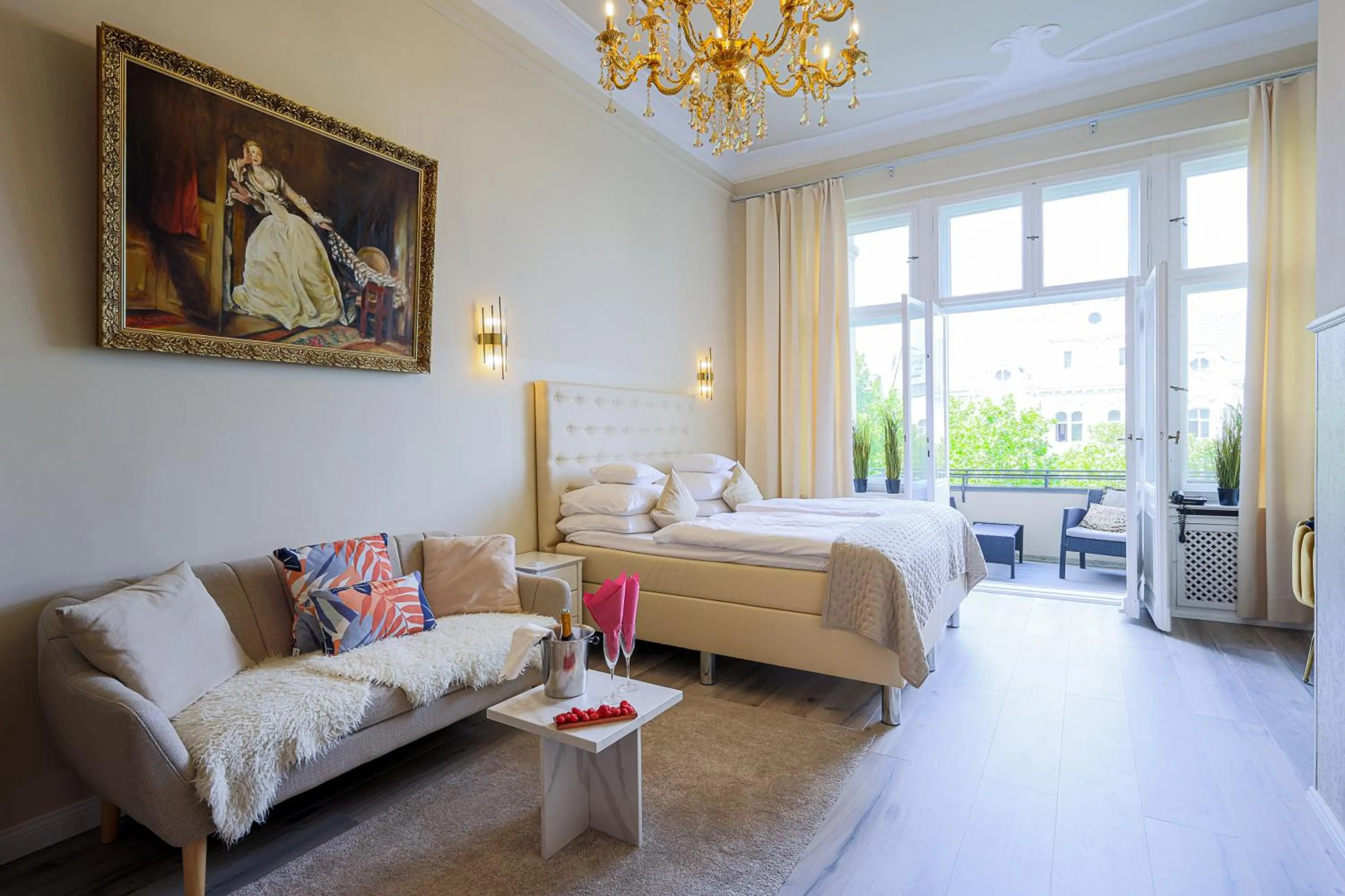 Bed in Hotel Augusta Am Kurfürstendamm