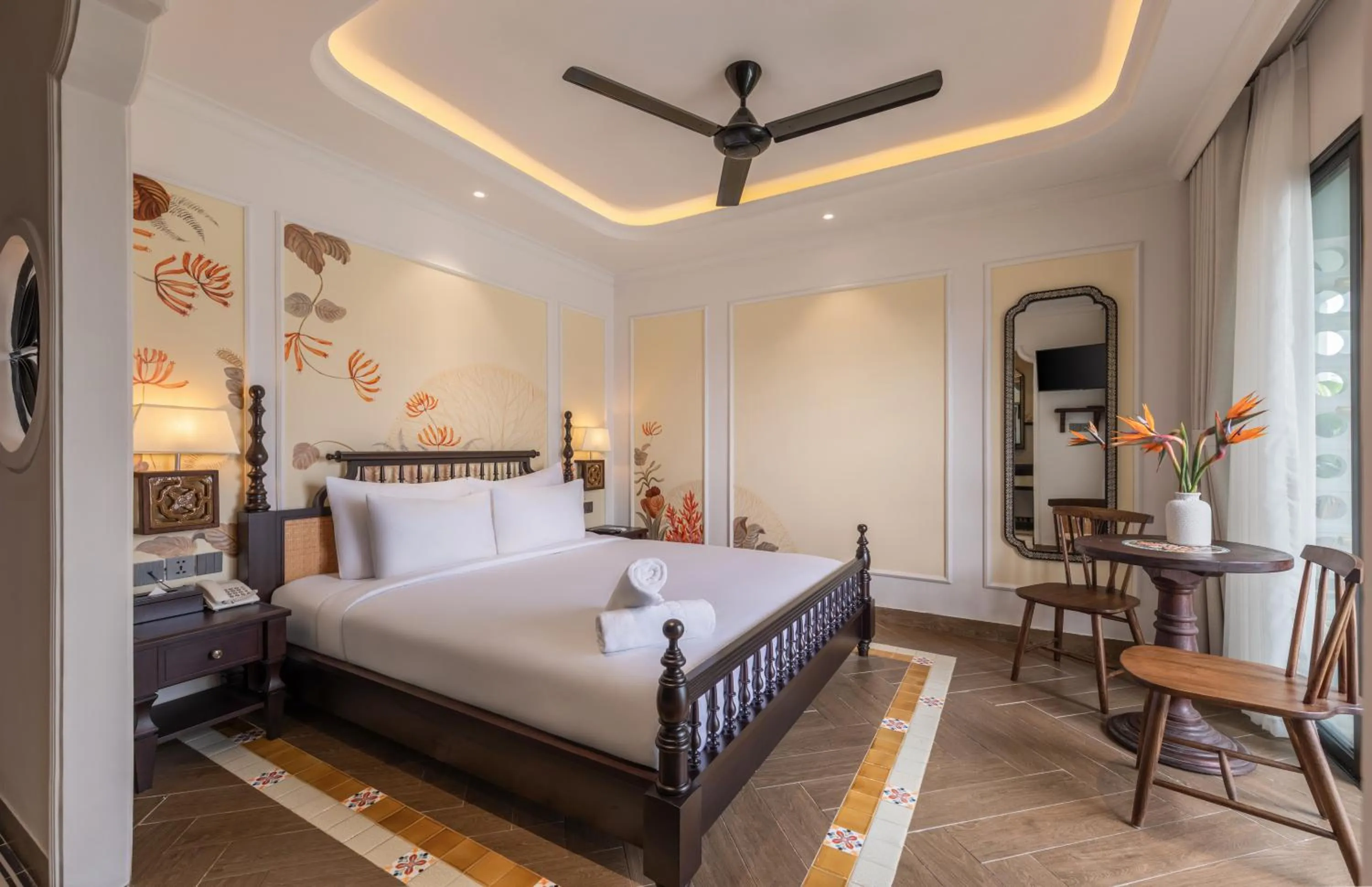 Photo of the whole room, Bed in Seahorse Tropical Da Nang Hotel by Haviland