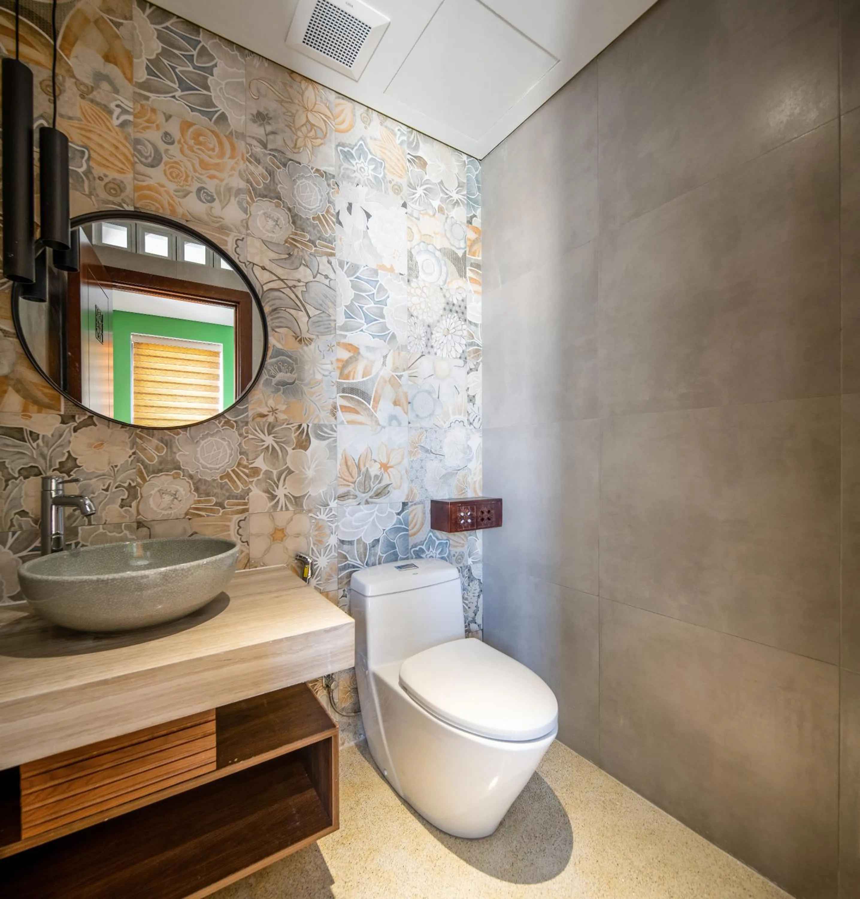 Toilet in Seahorse Tropical Da Nang Hotel by Haviland