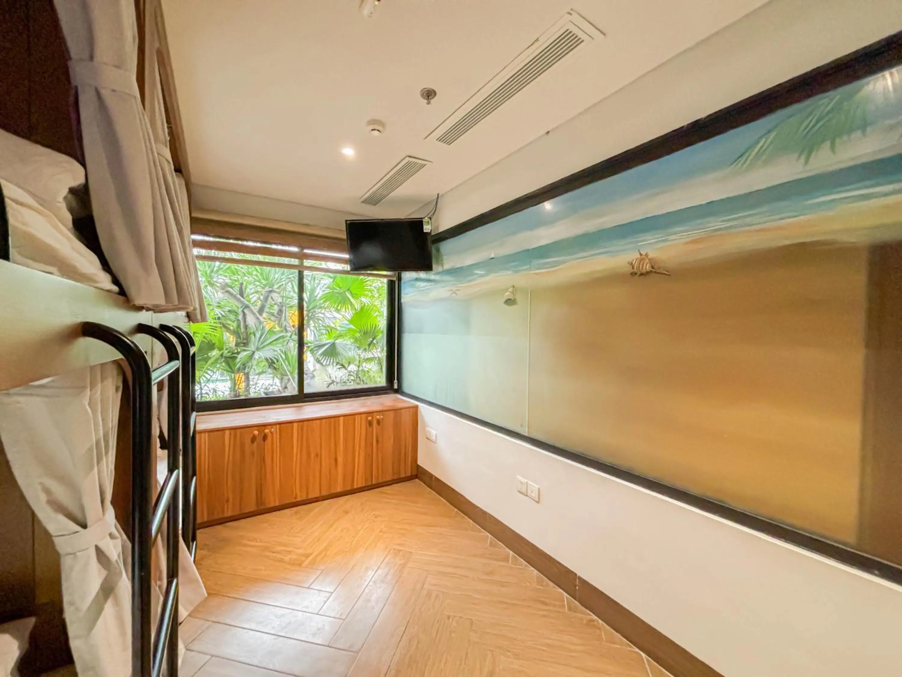 TV and multimedia in Seahorse Tropical Da Nang Hotel by Haviland