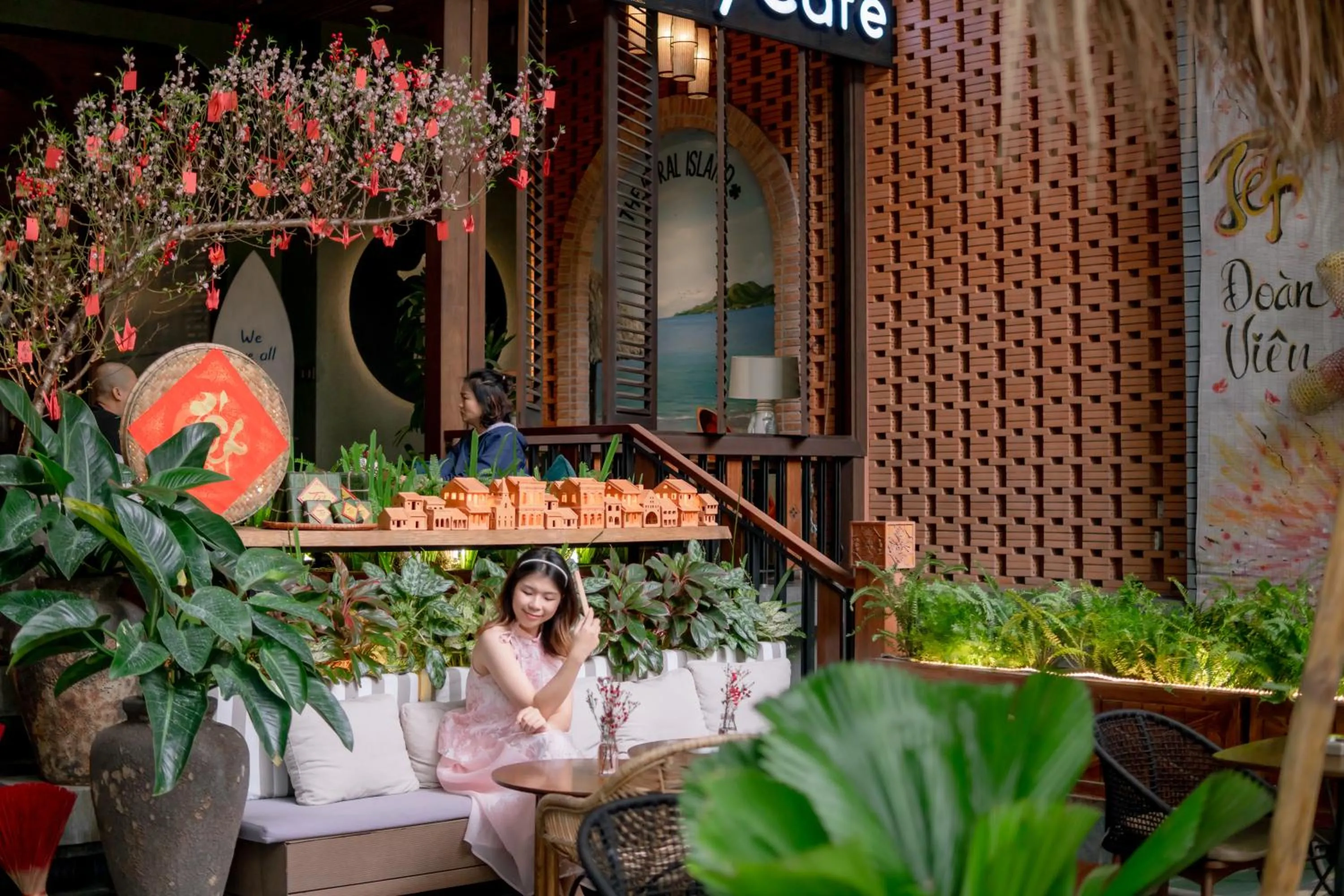 Day in Seahorse Tropical Da Nang Hotel by Haviland