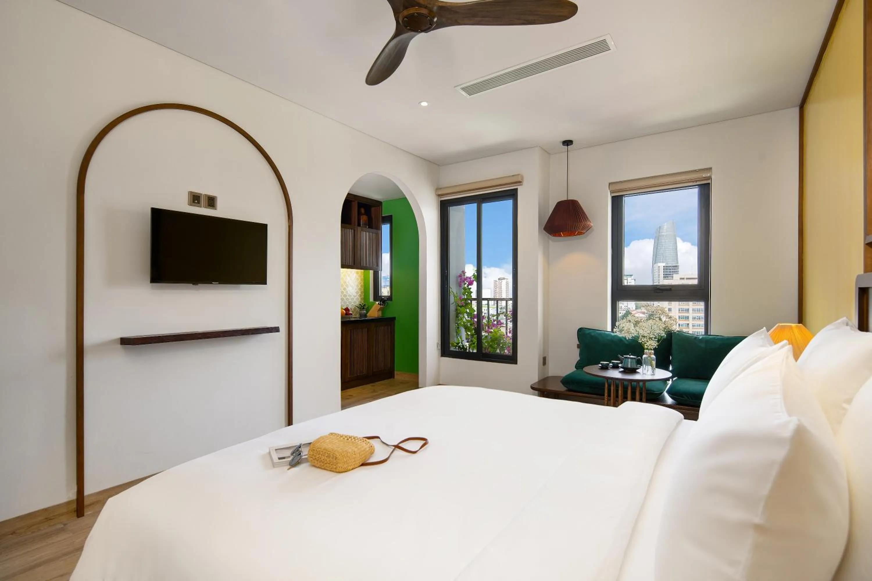 Photo of the whole room, Bed in Seahorse Tropical Da Nang Hotel by Haviland