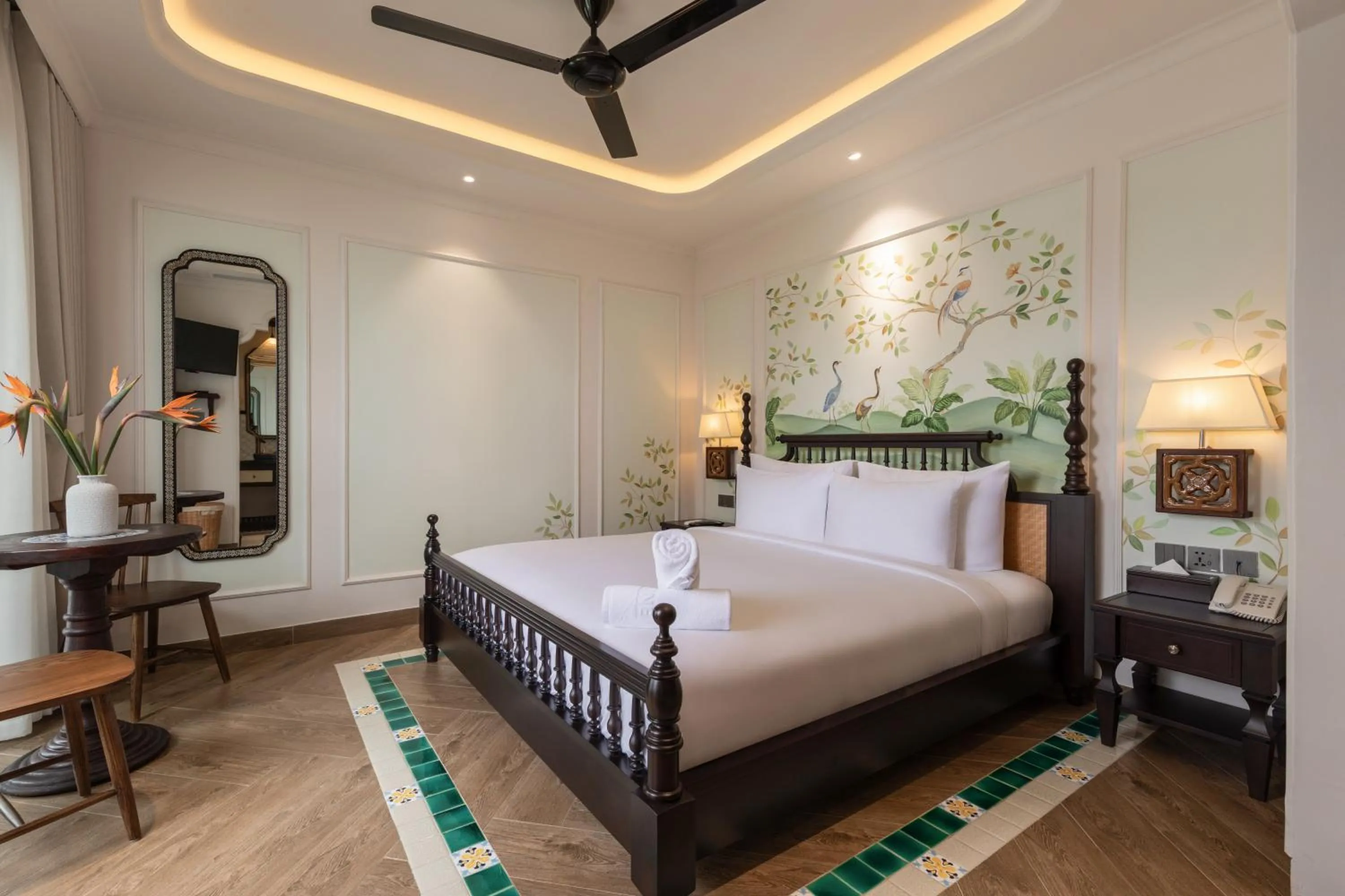 Photo of the whole room, Bed in Seahorse Tropical Da Nang Hotel by Haviland