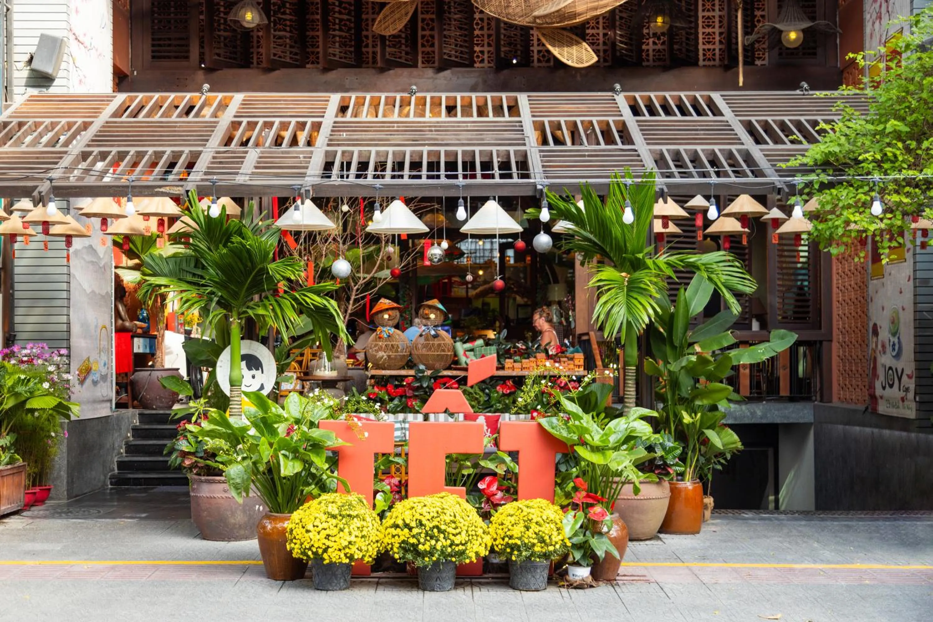 Property building in Seahorse Tropical Da Nang Hotel by Haviland