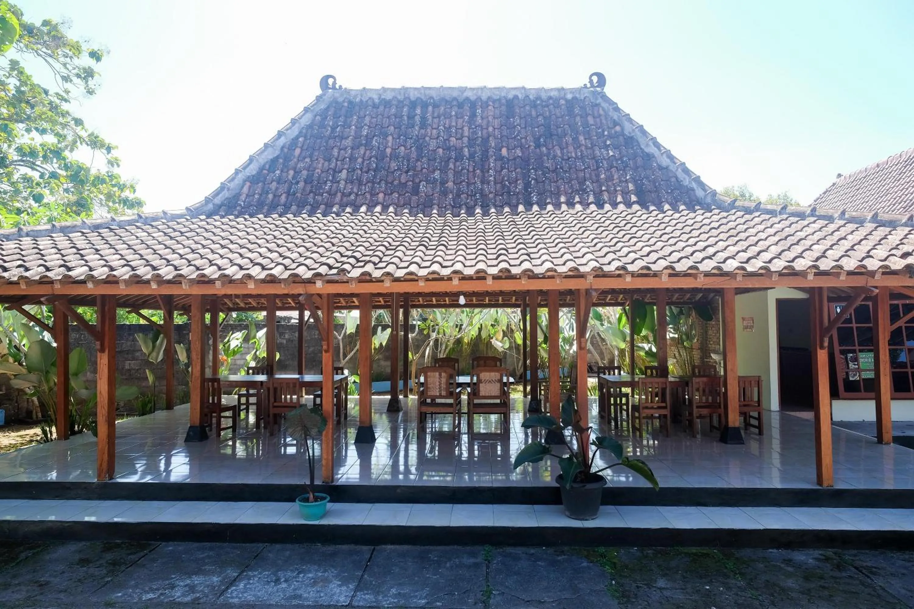 Property building in RedDoorz Syariah near Alun Alun Wonosari