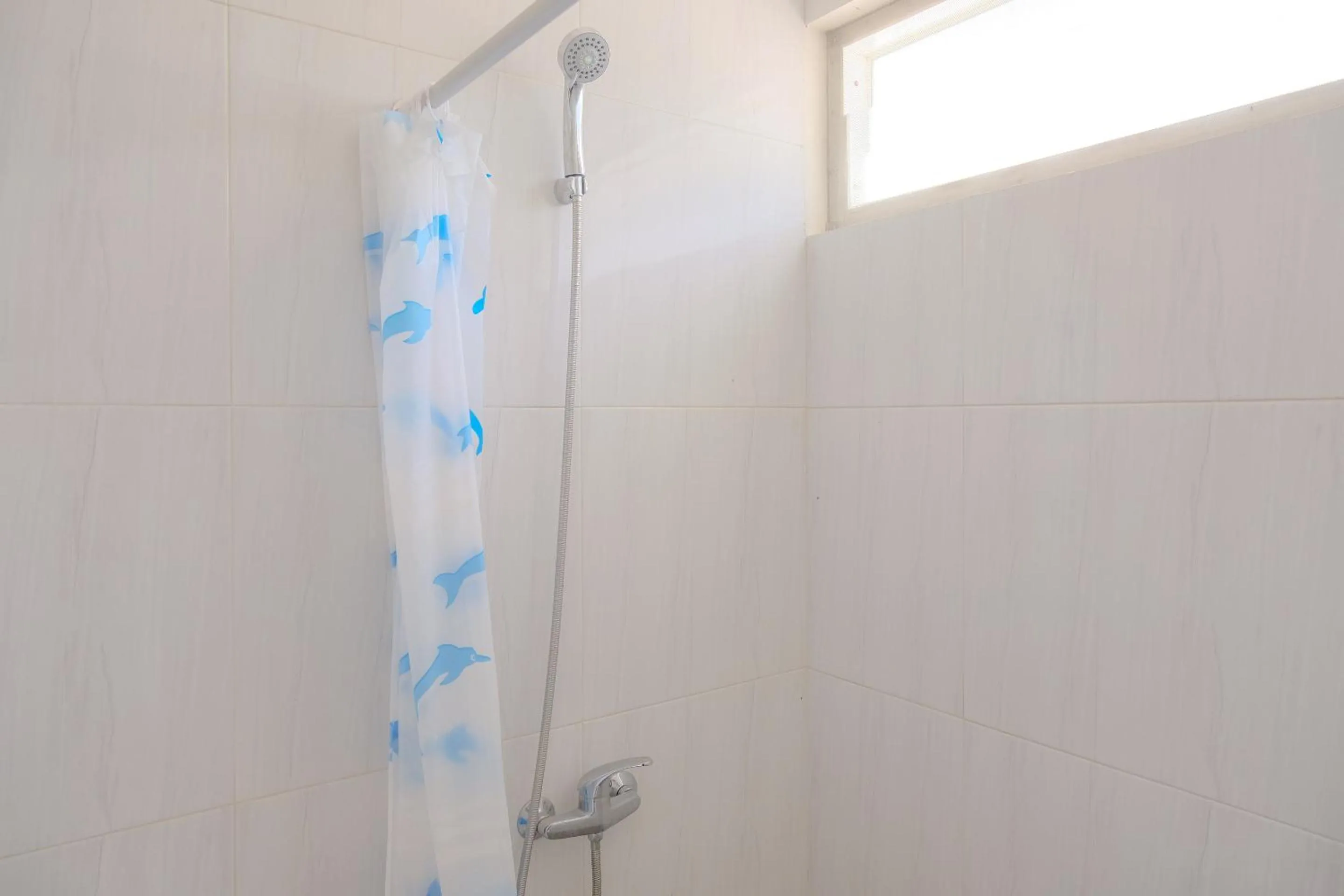 Bathroom in RedDoorz at Karangploso 2