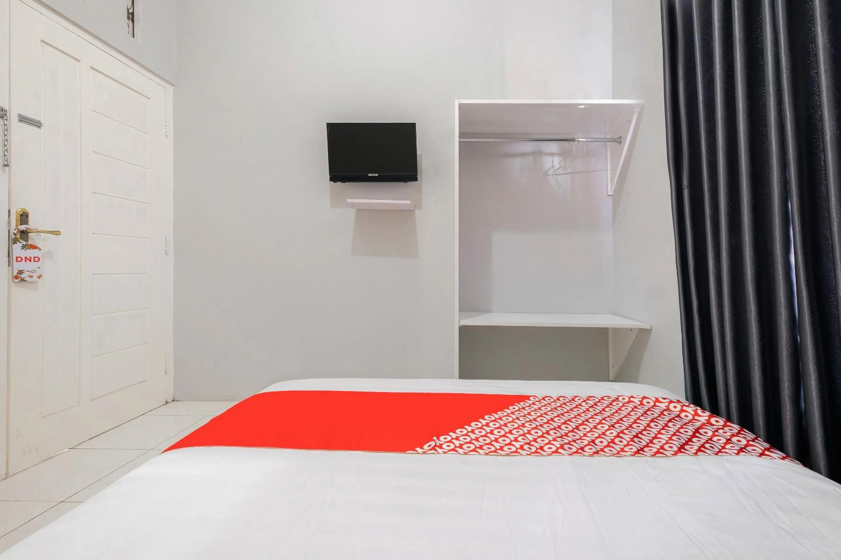 Bedroom, Bed in Hotel O Nareswari Guest House Syariah