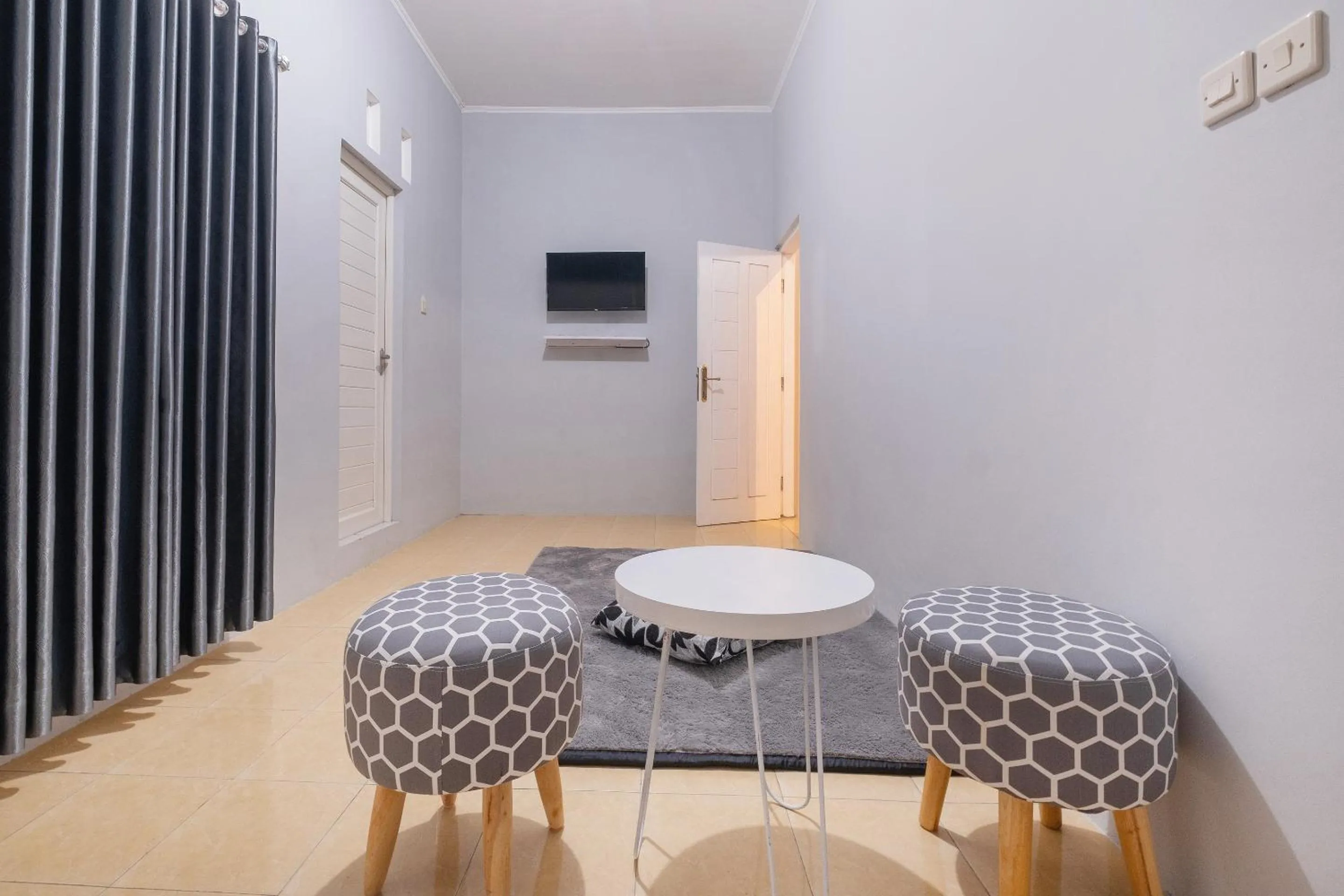 Bedroom in Hotel O Nareswari Guest House Syariah