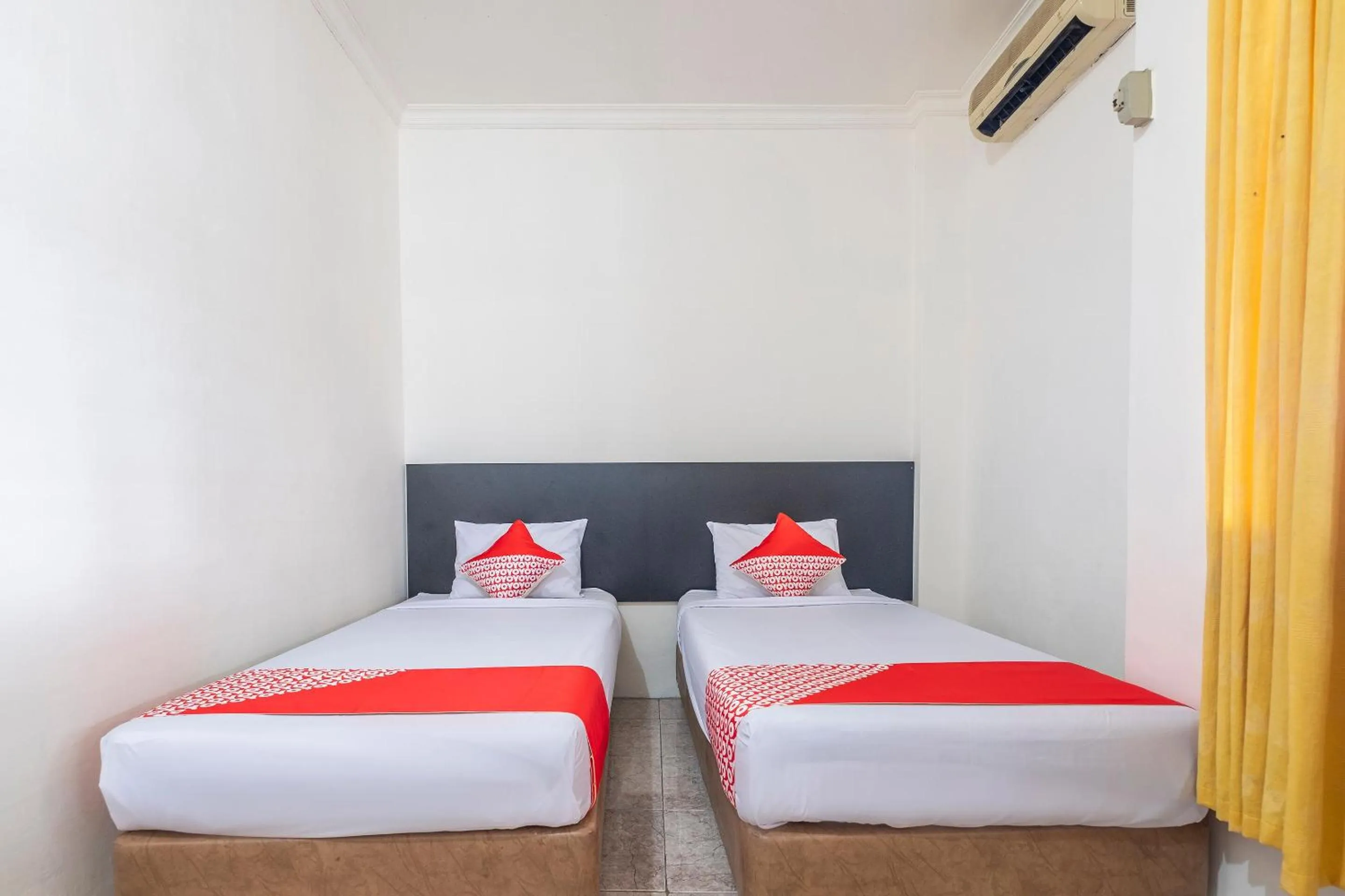 Bedroom, Bed in Hotel O Transit 2