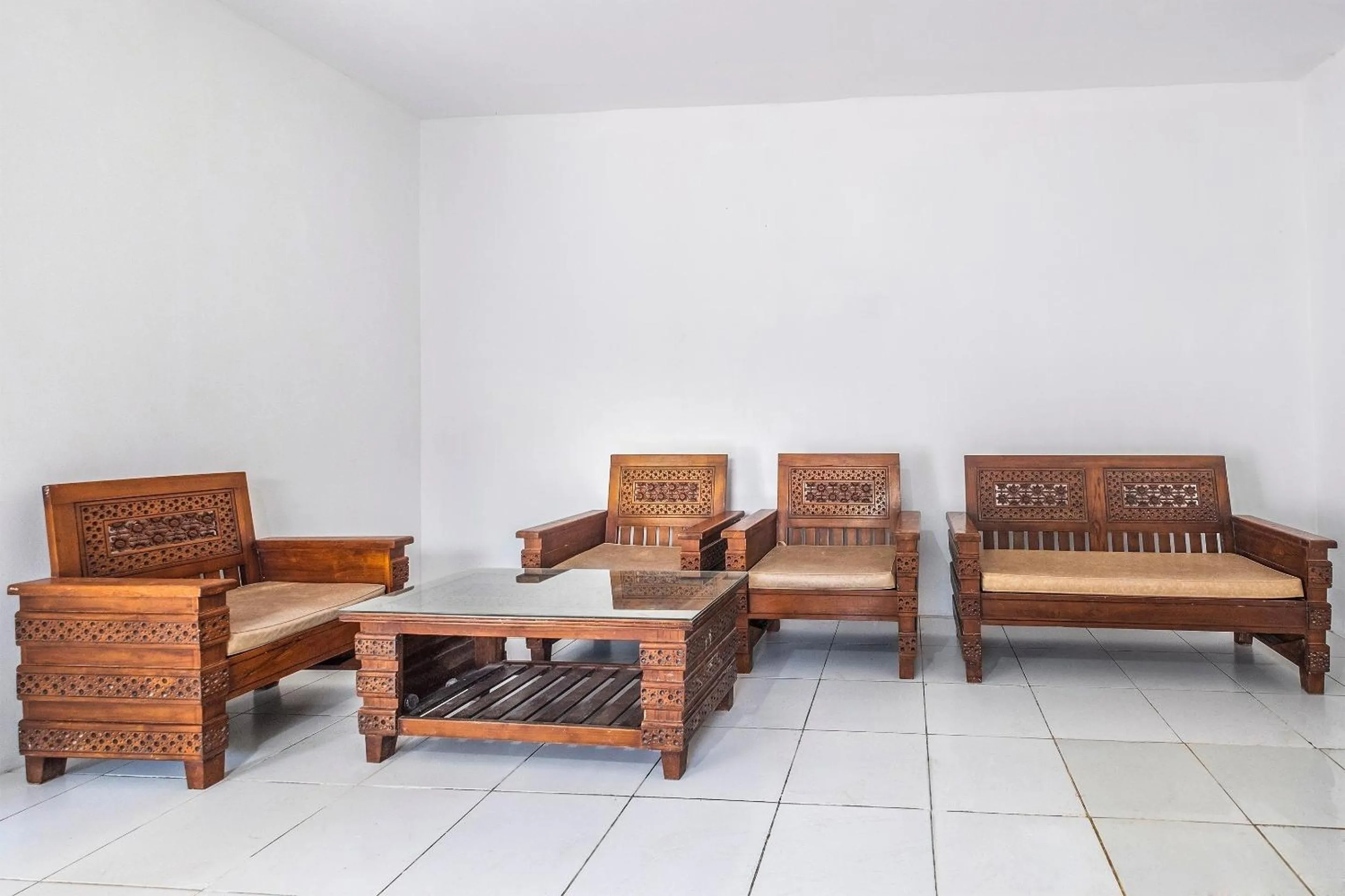 Lobby or reception in Hotel O RF Homestay