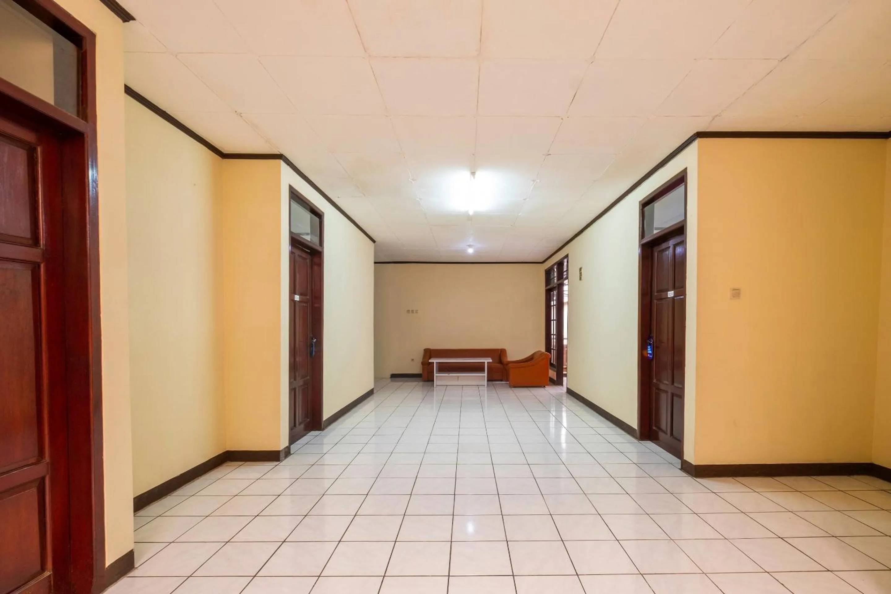 Lobby or reception in Super OYO 2672 Bee M Syariah