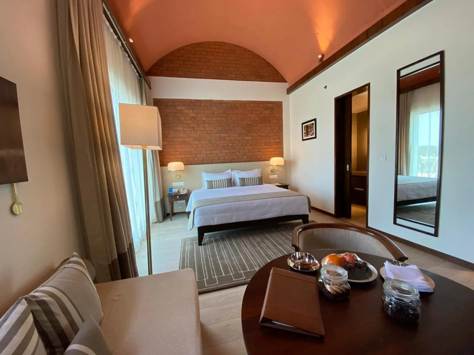 Bed in Marasa Sarovar Premiere, Bodhgaya