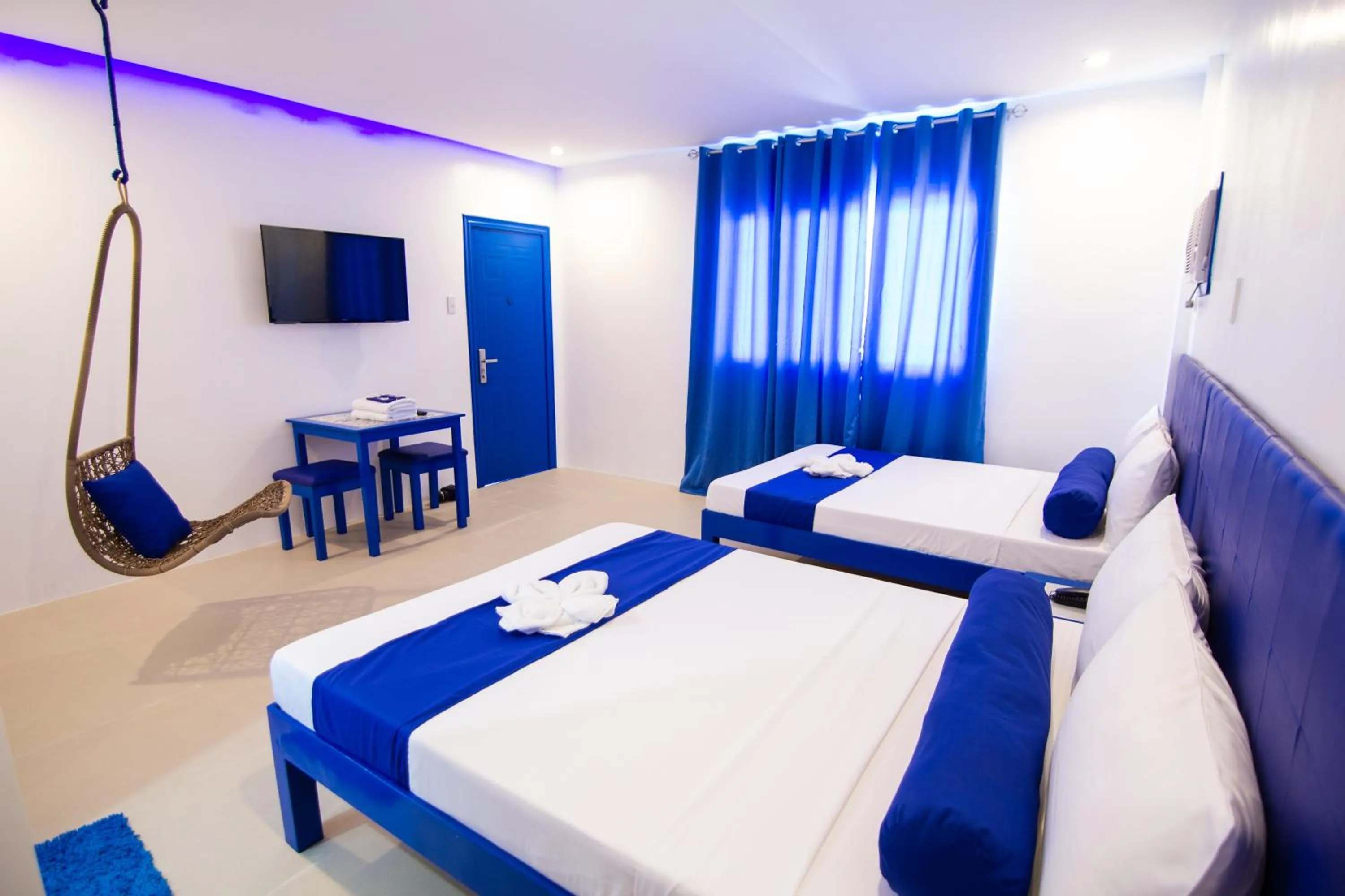 Bed in Skytel Palawan