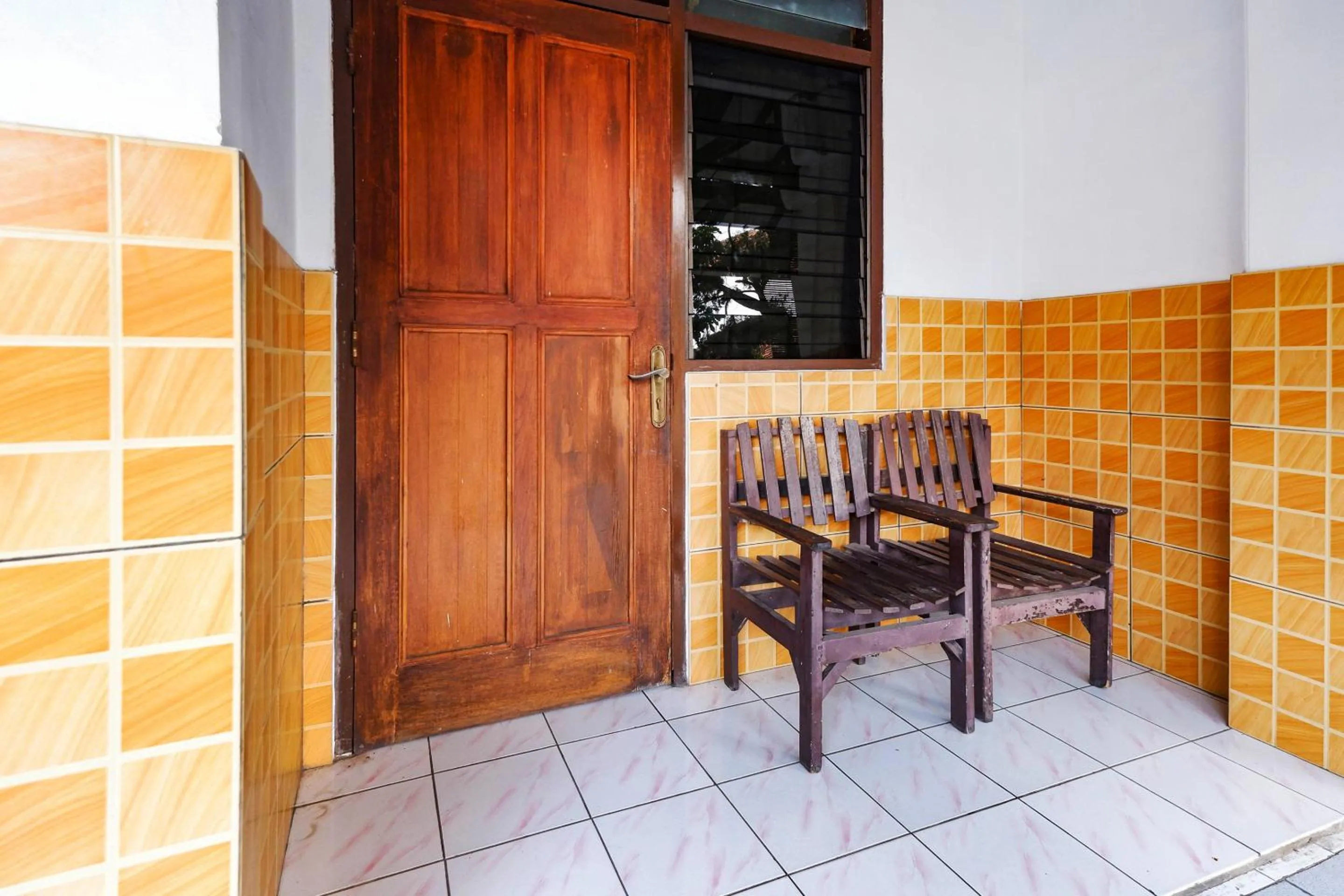 Area and facilities in SUPER OYO 2865 Sartika Inn Pati