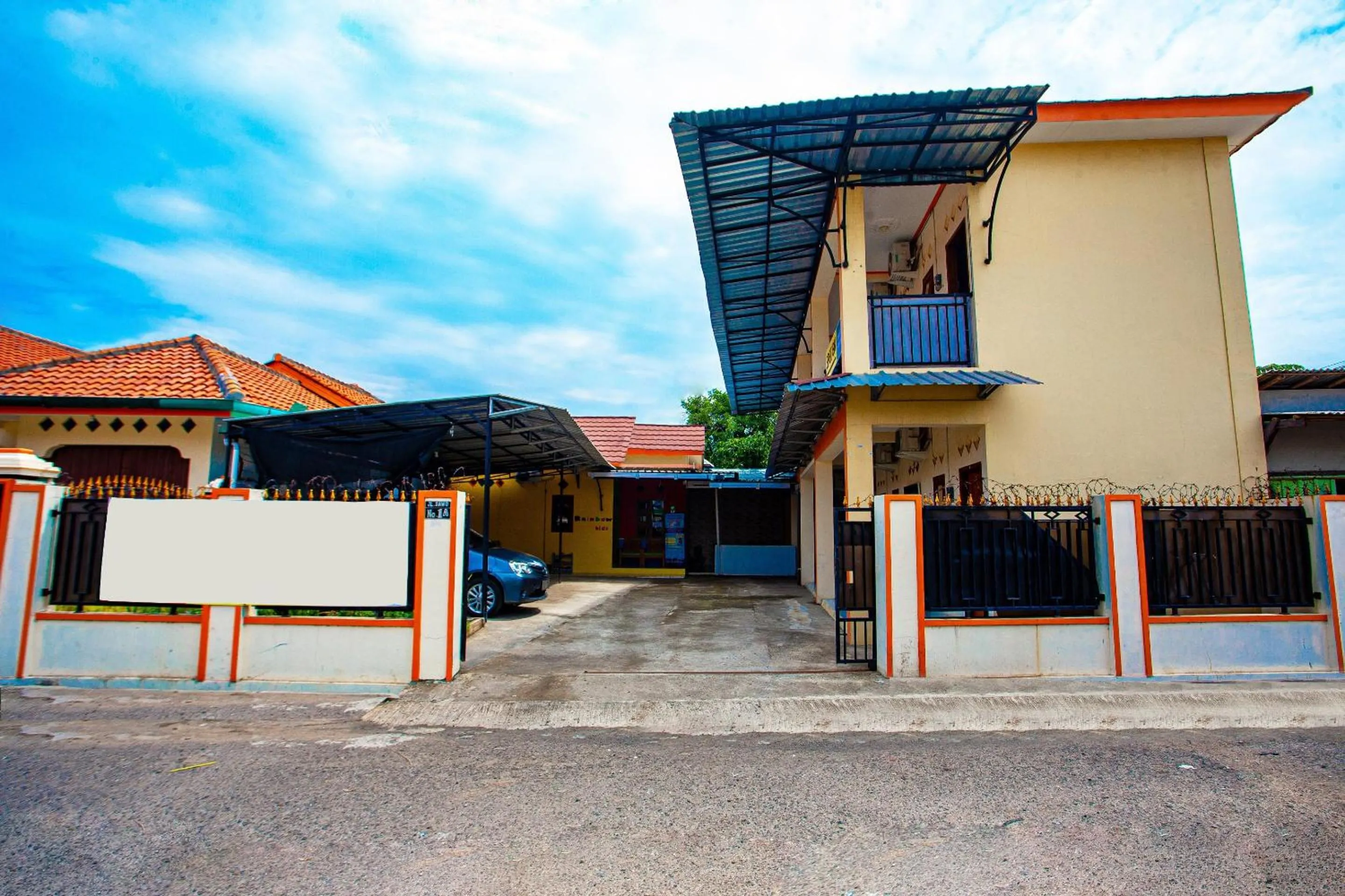 Facade/entrance in SPOT ON 2875 Kost Pandawa Syariah