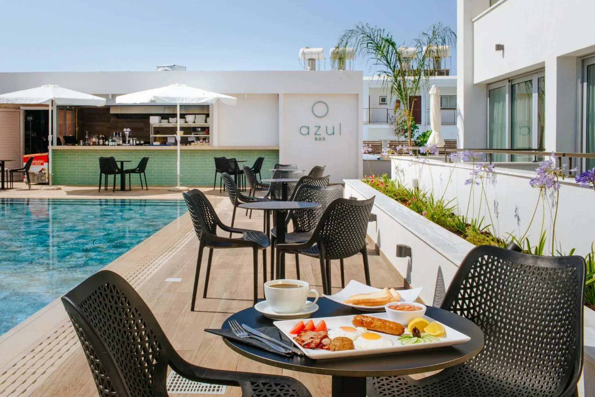 Breakfast in Cosmo Napa Boutique Hotel