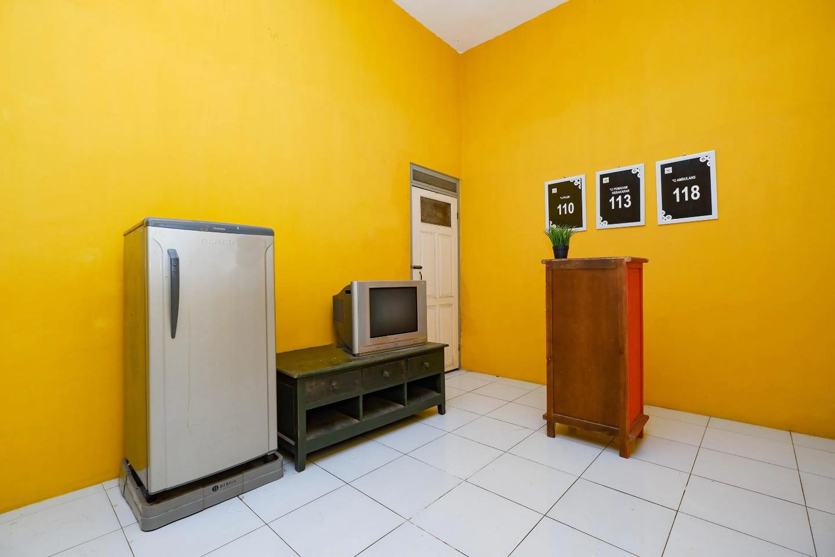 Lobby or reception in OYO Life 2867 Kos Kuning