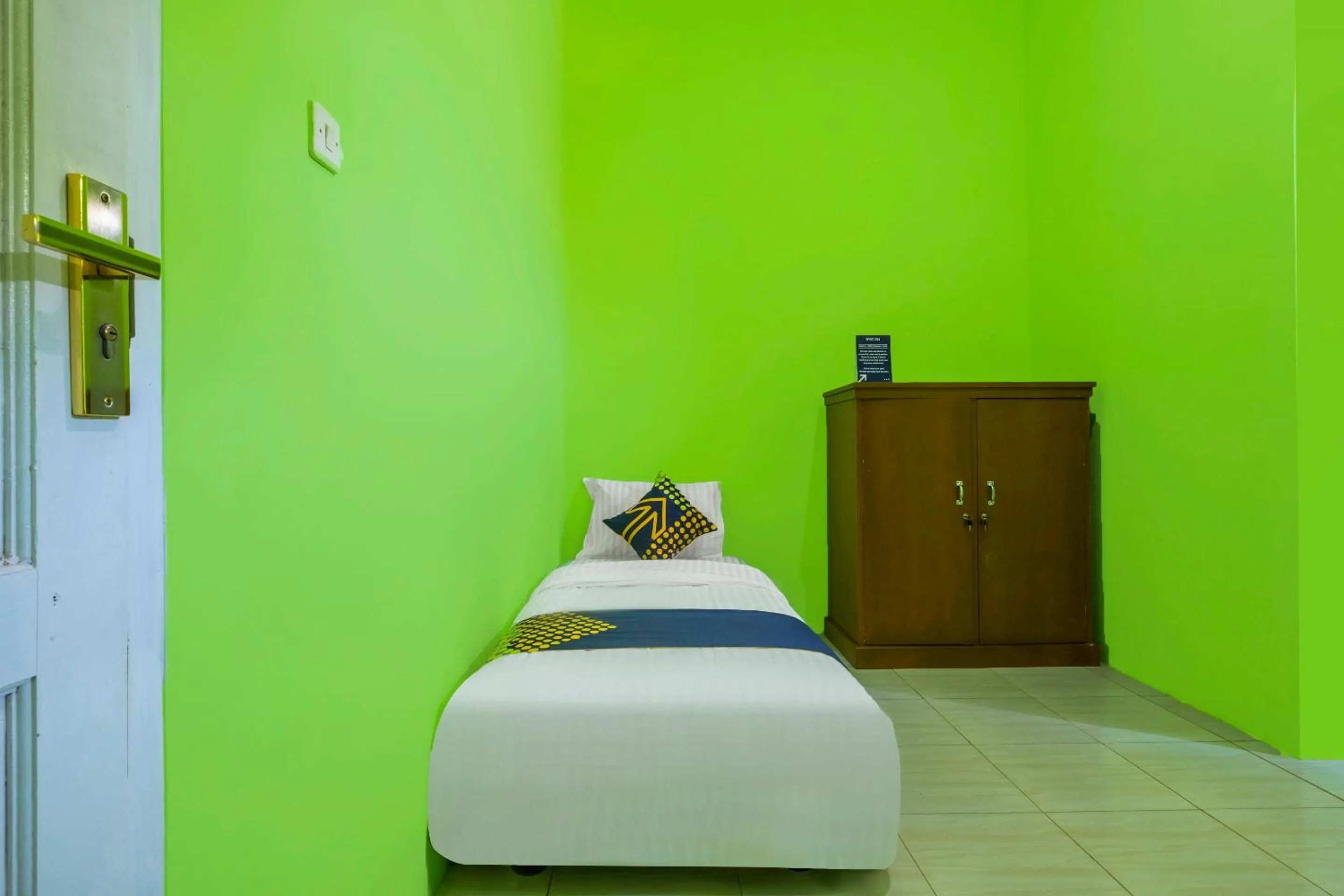 Bedroom in OYO 2859 Fatan Costel Syariah