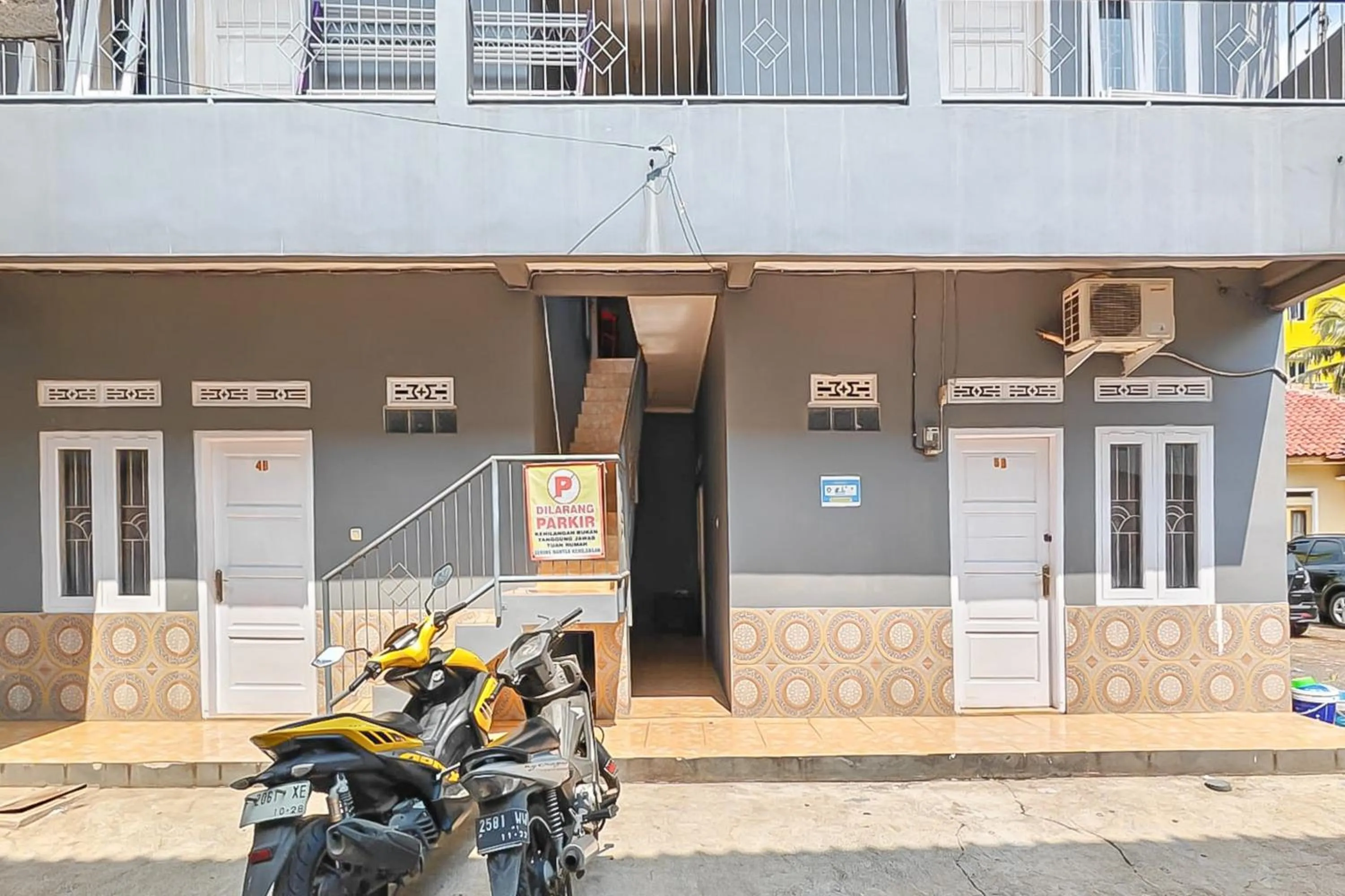 Property building in RedDoorz near RS Dr Hafiz Cianjur