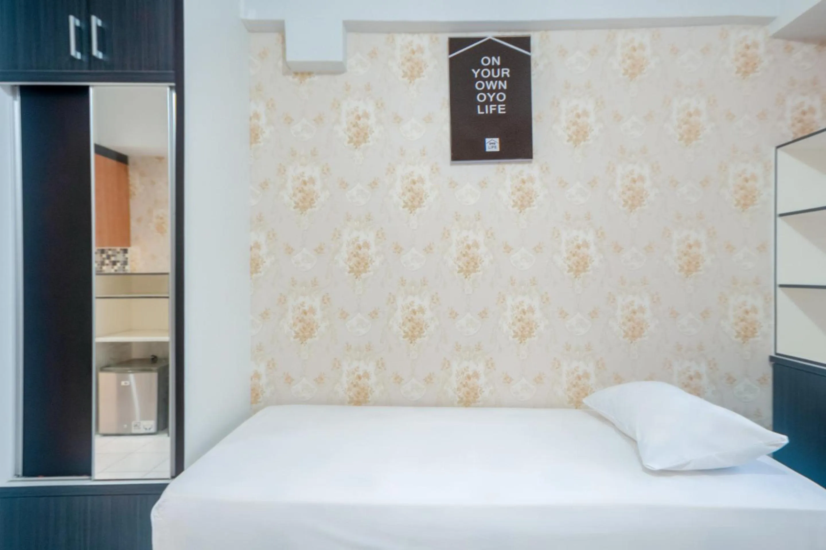 Bedroom, Bed in OYO Life 2837 Apartment Dramaga Tower