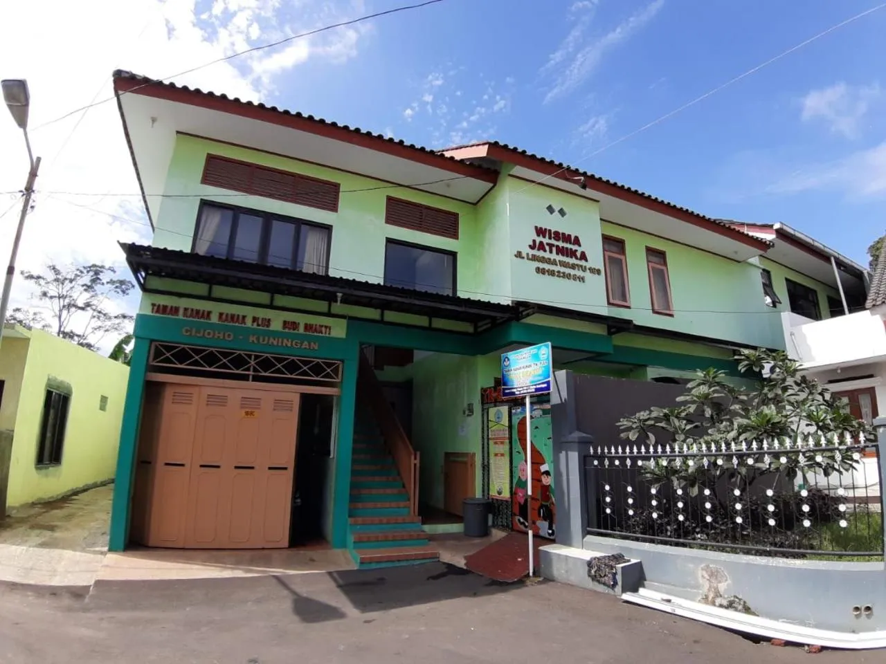 OYO Life 2884 Wisma Jatnika Syariah
