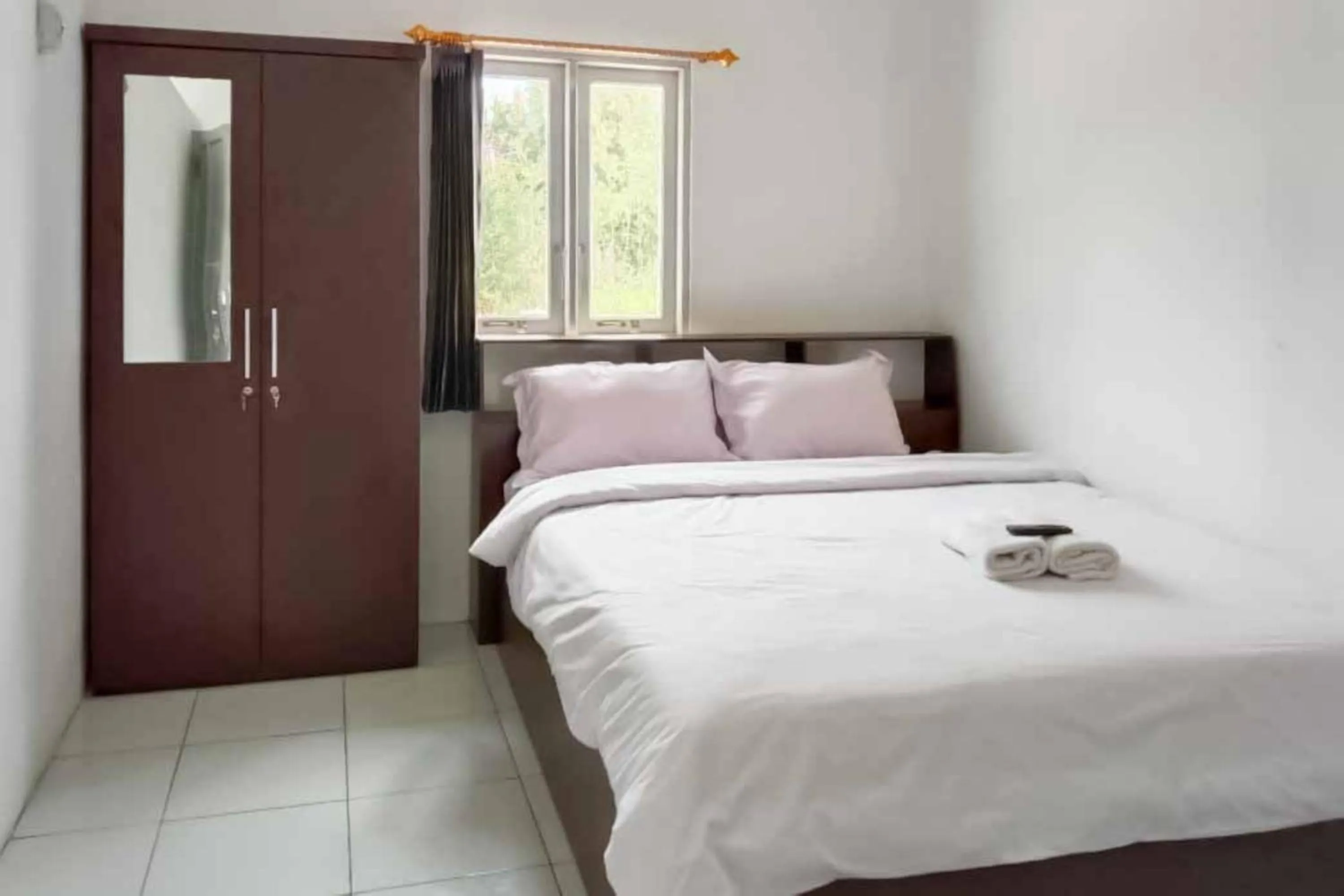 Bed in RedDoorz near Universitas Palangkaraya 2