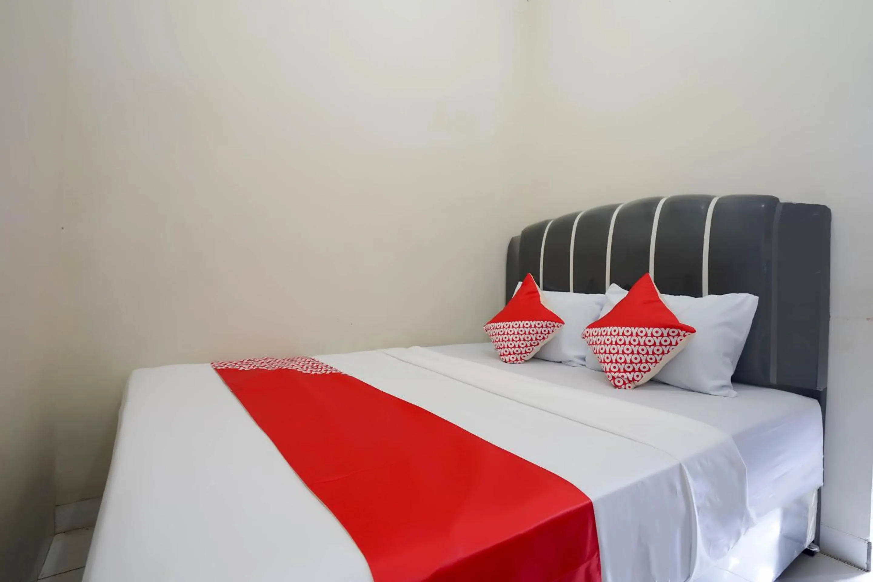 OYO Life 2874 Berlian Residence