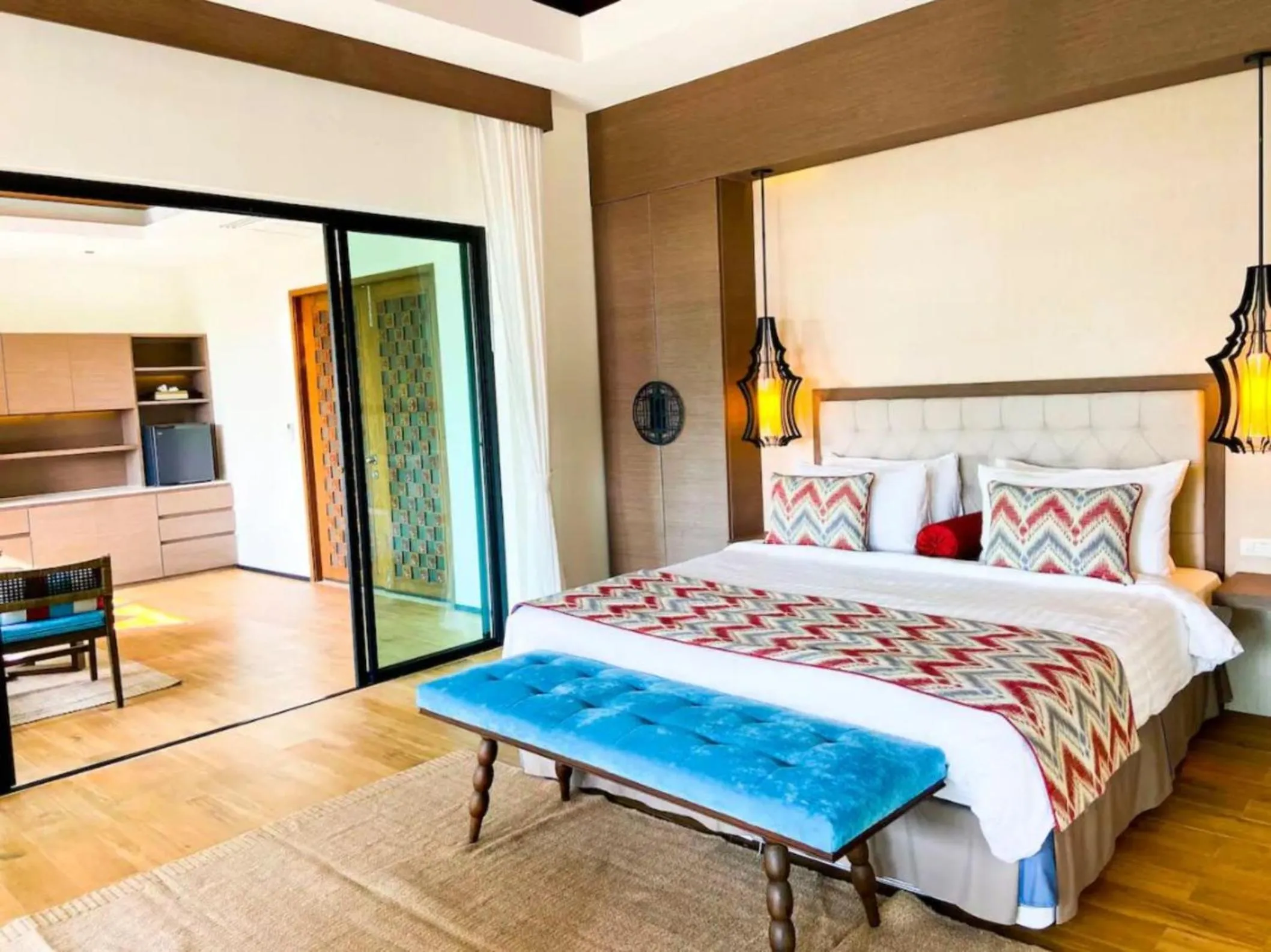 Property building, Bed in Silla Villa Kata Beach