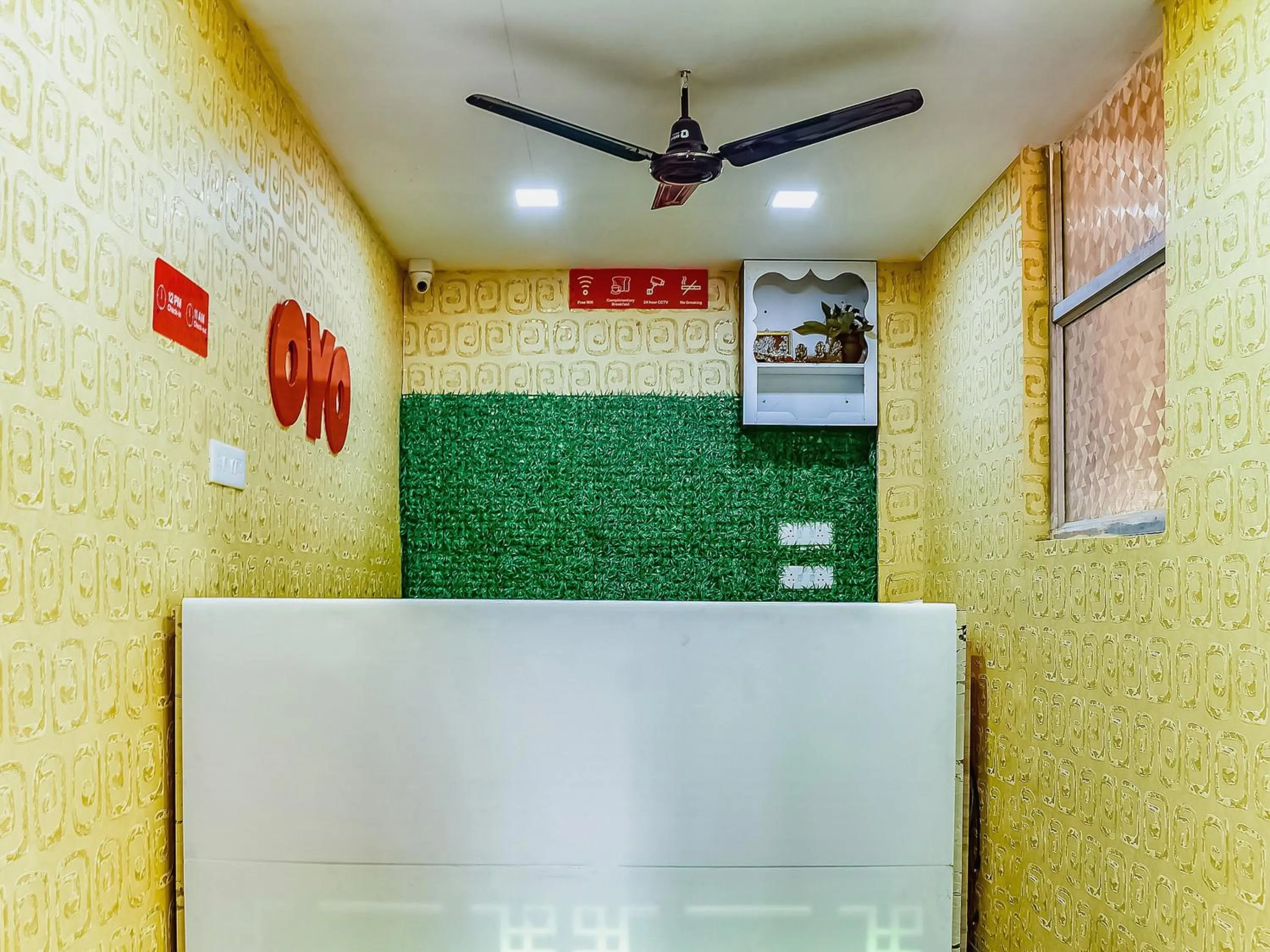 Lobby or reception in Hotel O S&h Residency Bahadalpur Railway Station