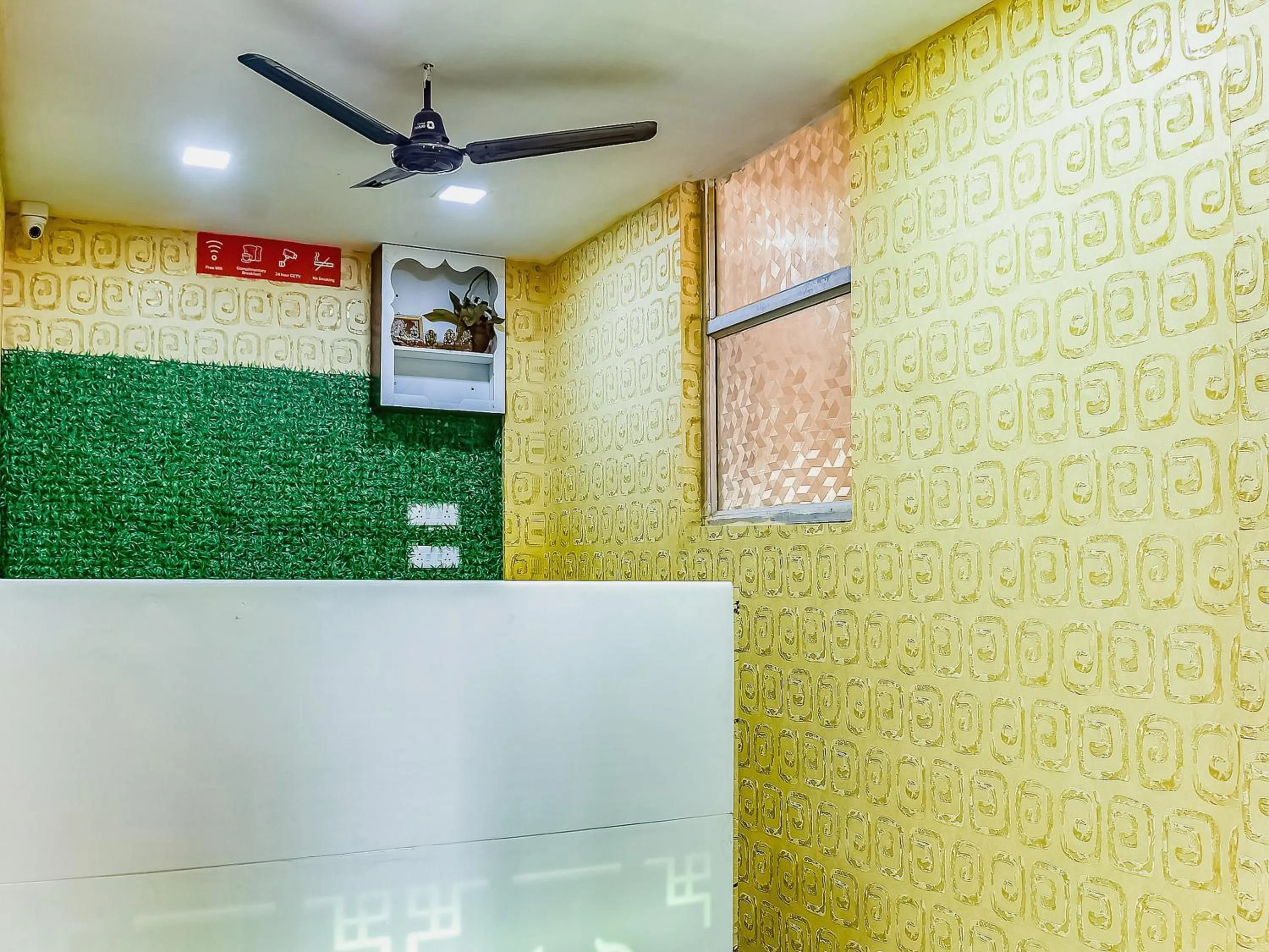 Lobby or reception in Hotel O S&h Residency Bahadalpur Railway Station