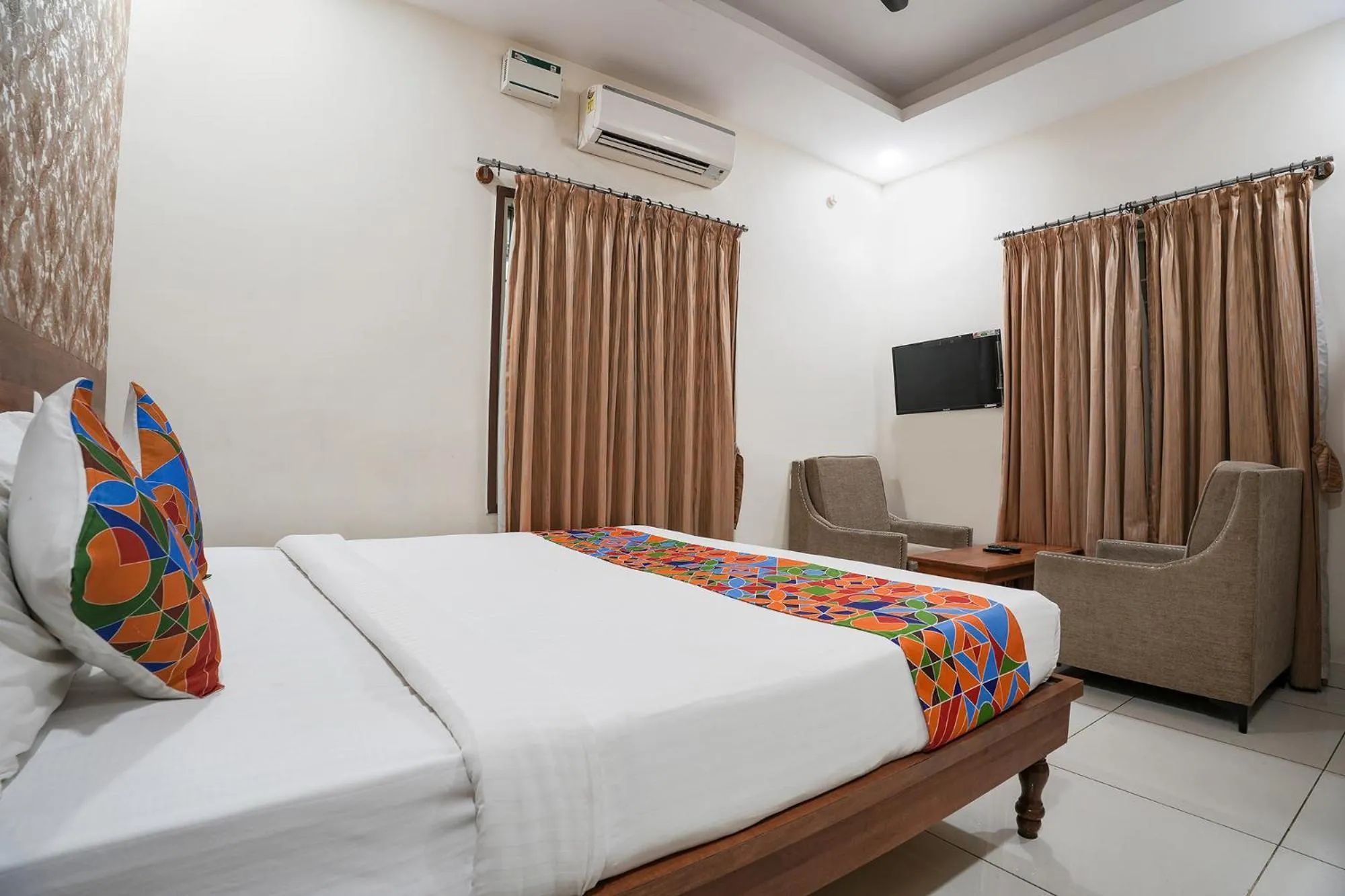 Bed in FabHotel Champion Grand - Nr Fortis Hospital, Nagarbhavi