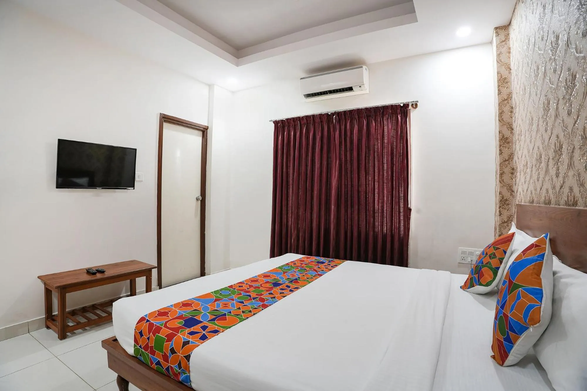 Bed in FabHotel Champion Grand - Nr Fortis Hospital, Nagarbhavi