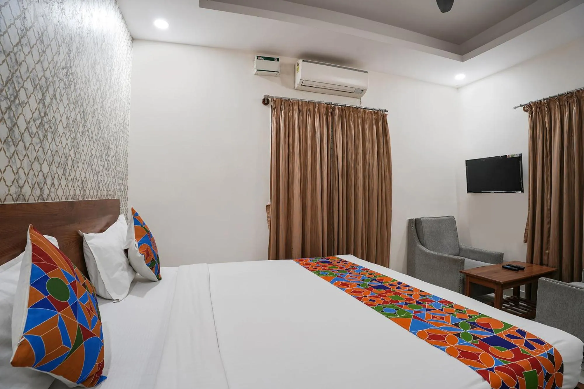 Bed in FabHotel Champion Grand - Nr Fortis Hospital, Nagarbhavi