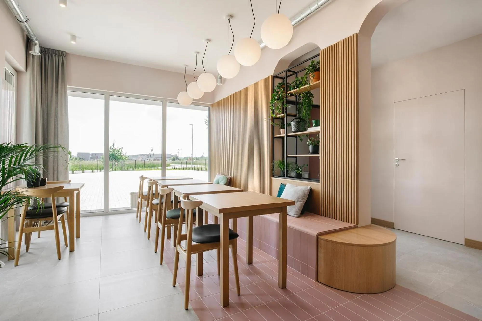 Restaurant/places to eat in Hi Hotel Gdansk Airport