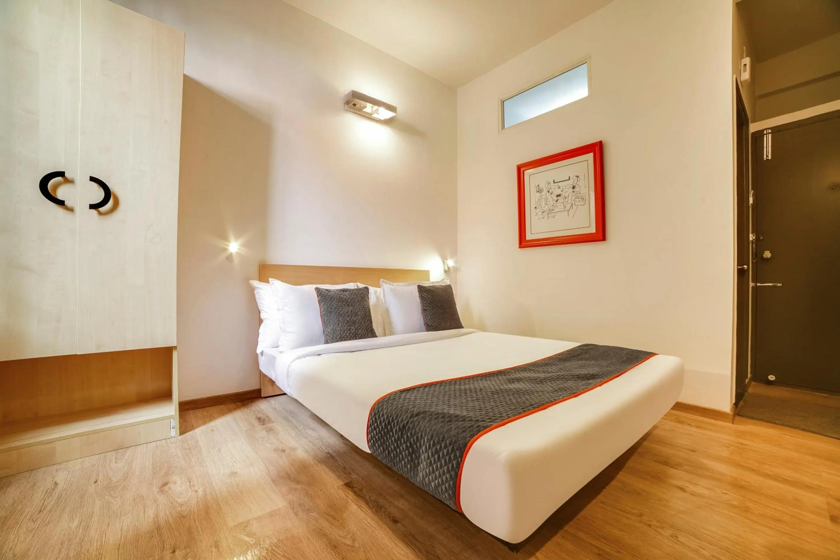 Bedroom, Bed in Townhouse Sarvar Hospitality Near Ascendas Park Square Mall