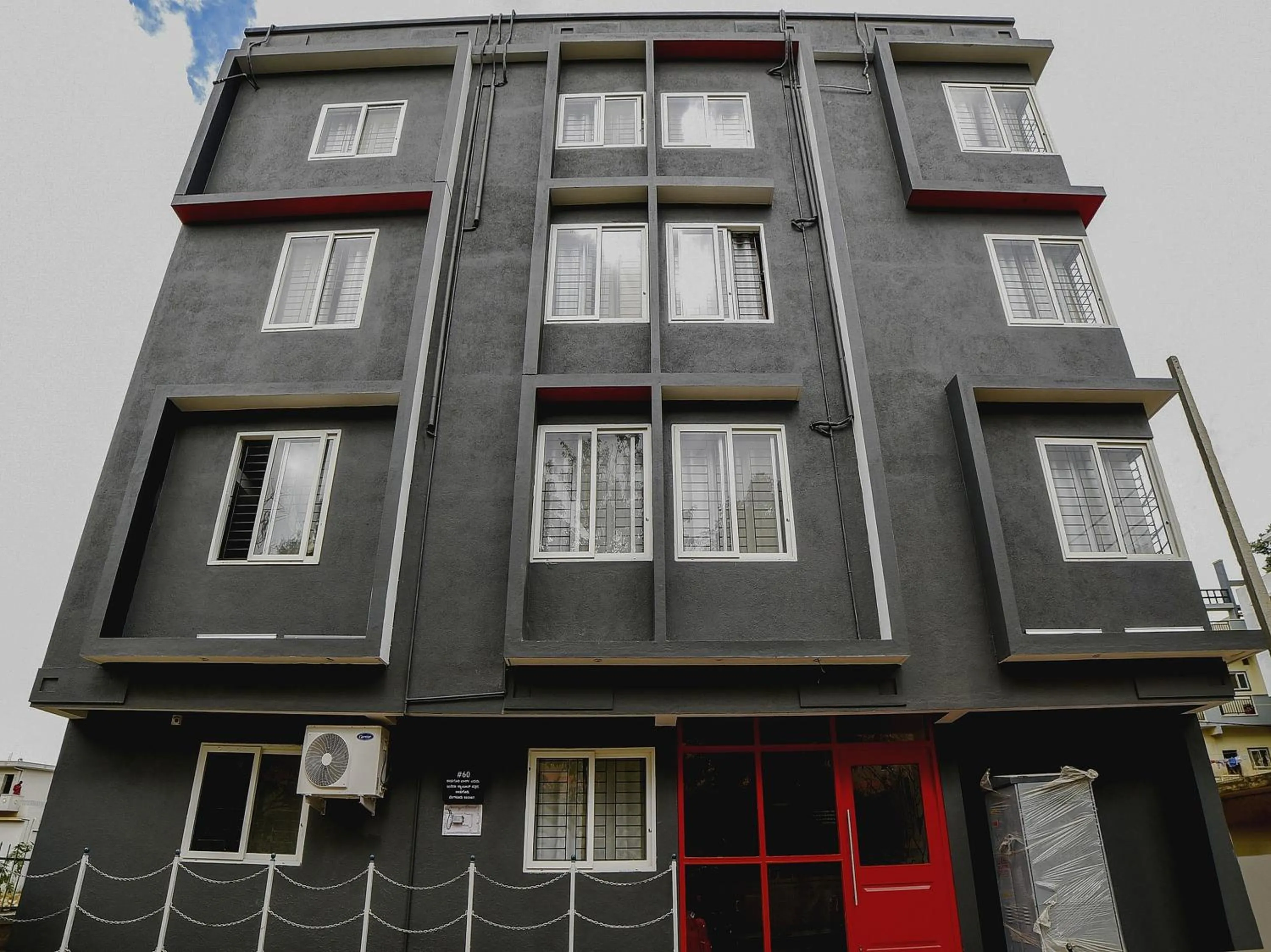 Facade/entrance in Townhouse Sarvar Hospitality Near Ascendas Park Square Mall