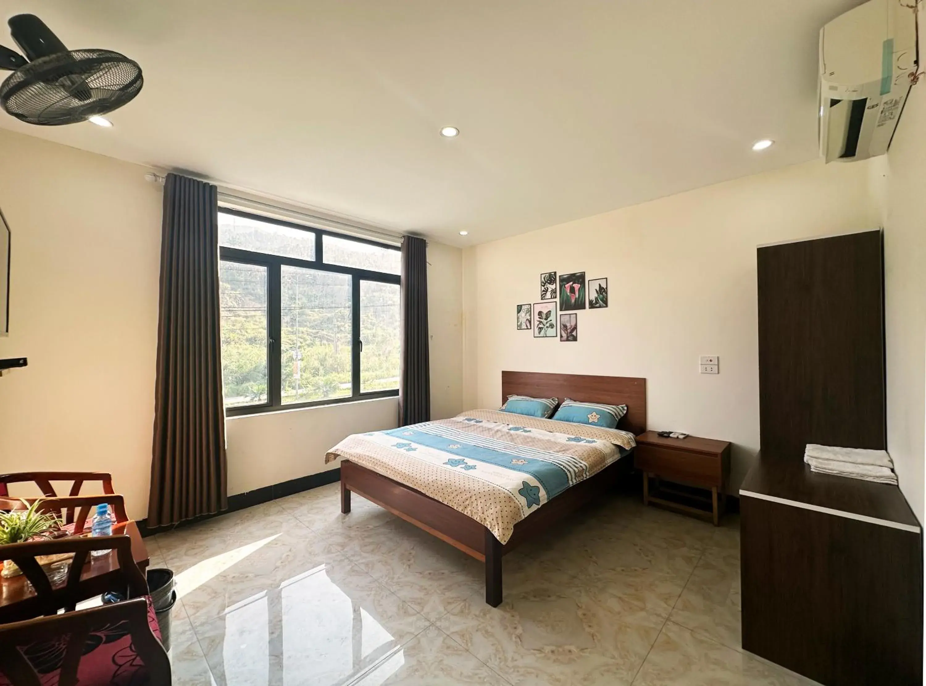 King Room with Garden View in Ha Giang Ali Hostel King Room with Garden View in Ha Giang Ali Hostel