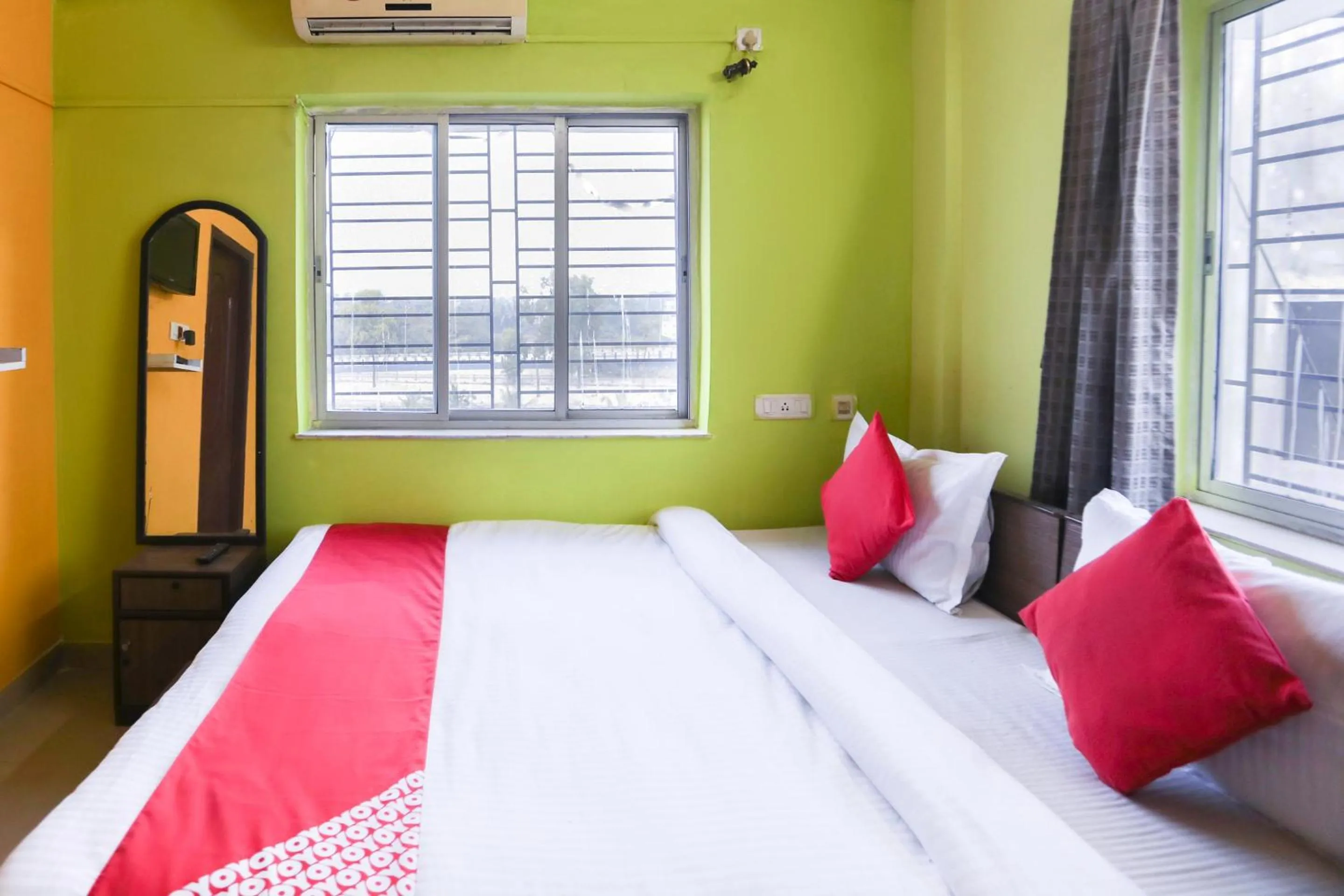 Bedroom, Bed in Hotel O City Palace