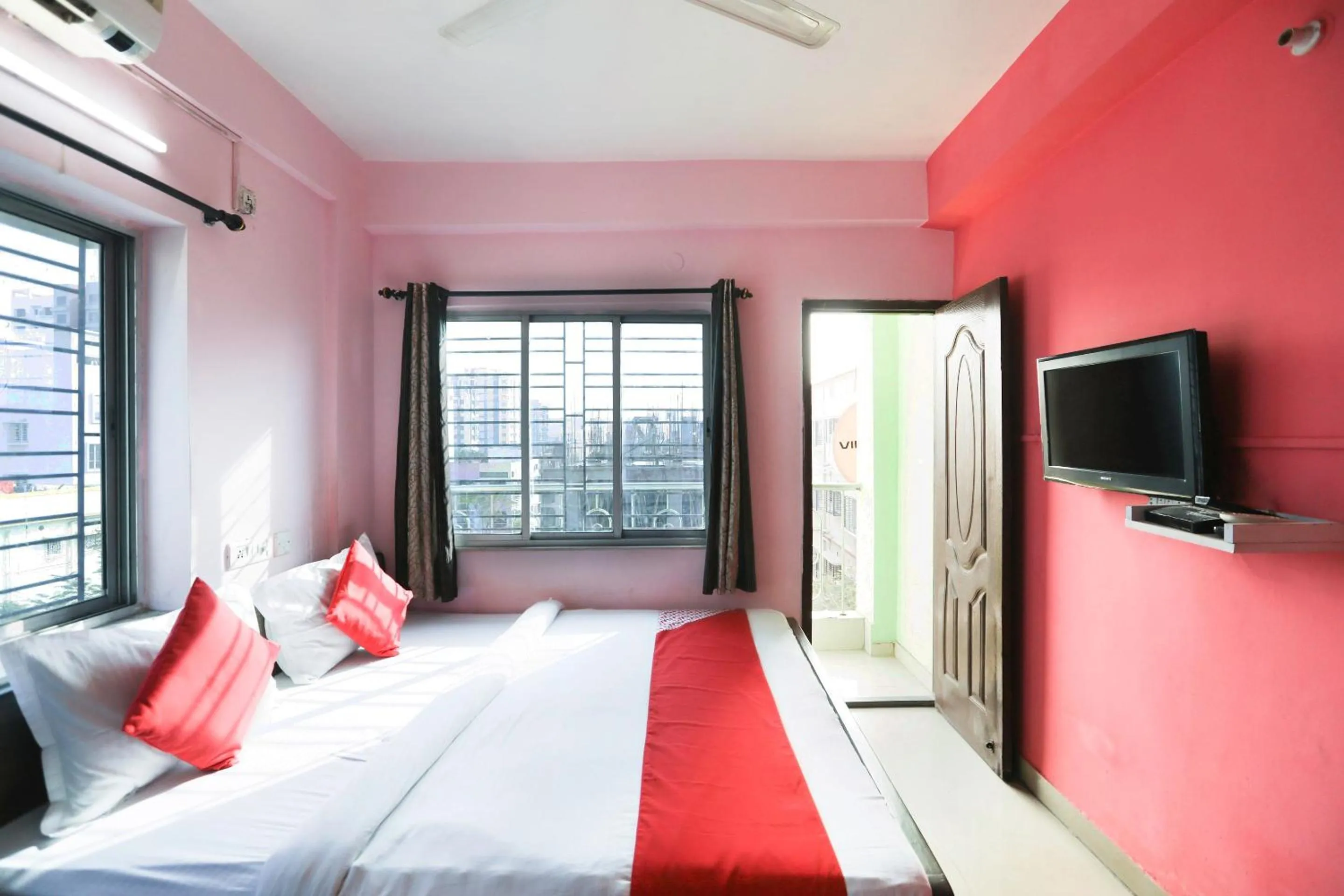 Bedroom, Bed in Hotel O City Palace