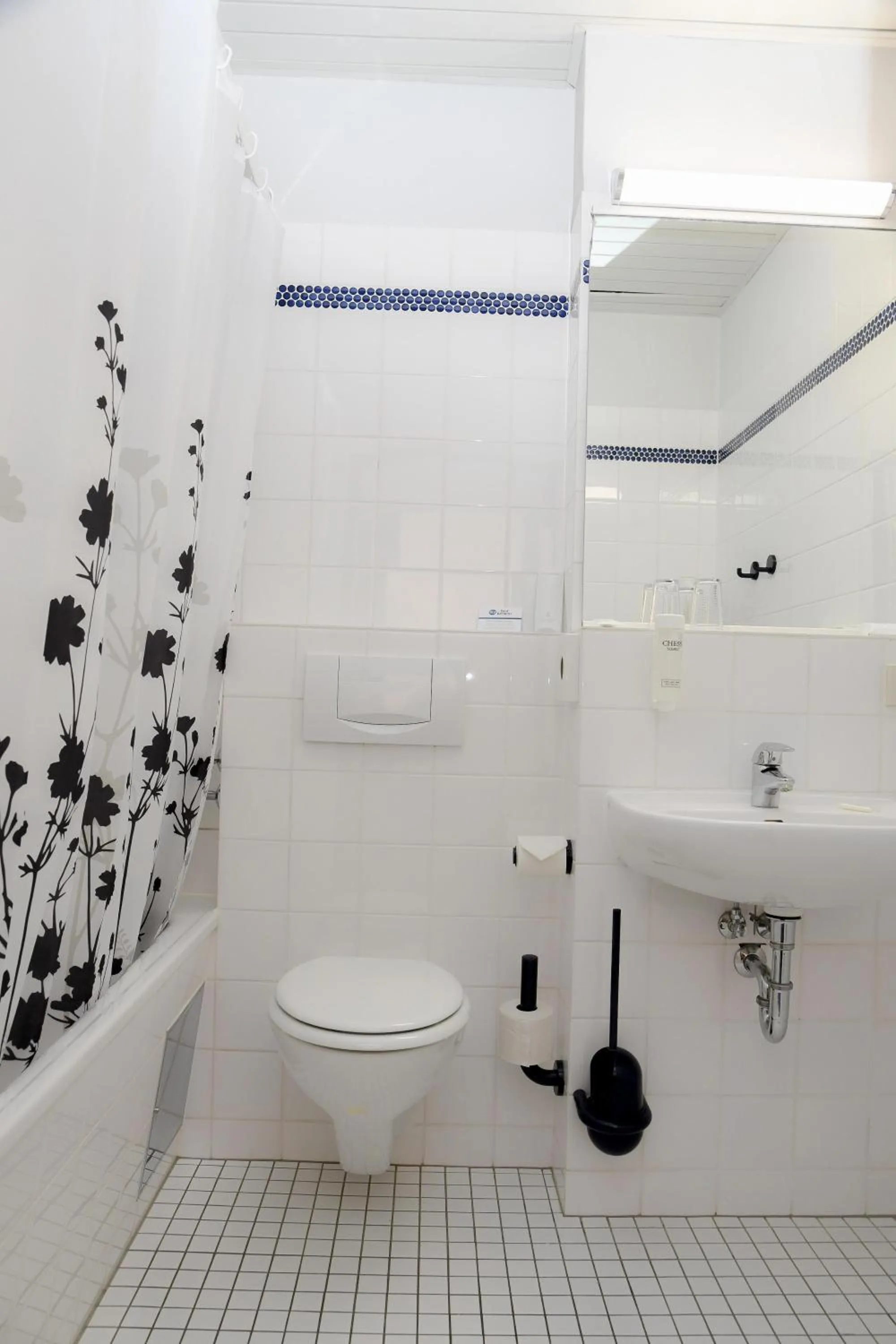 Bathroom in Best Western Comfort Business Hotel Düsseldorf-Neuss