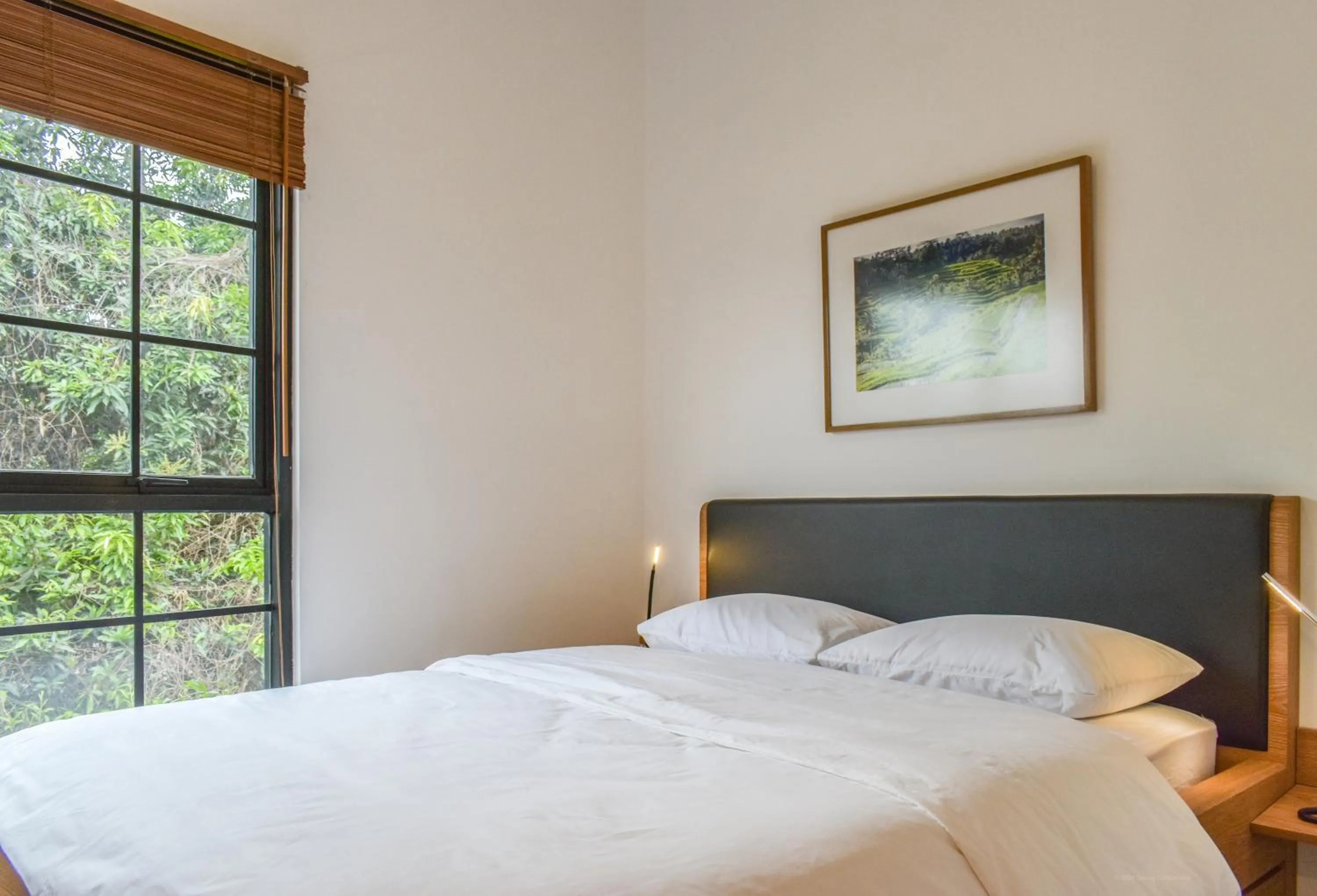 Bed in Rumanami Residence