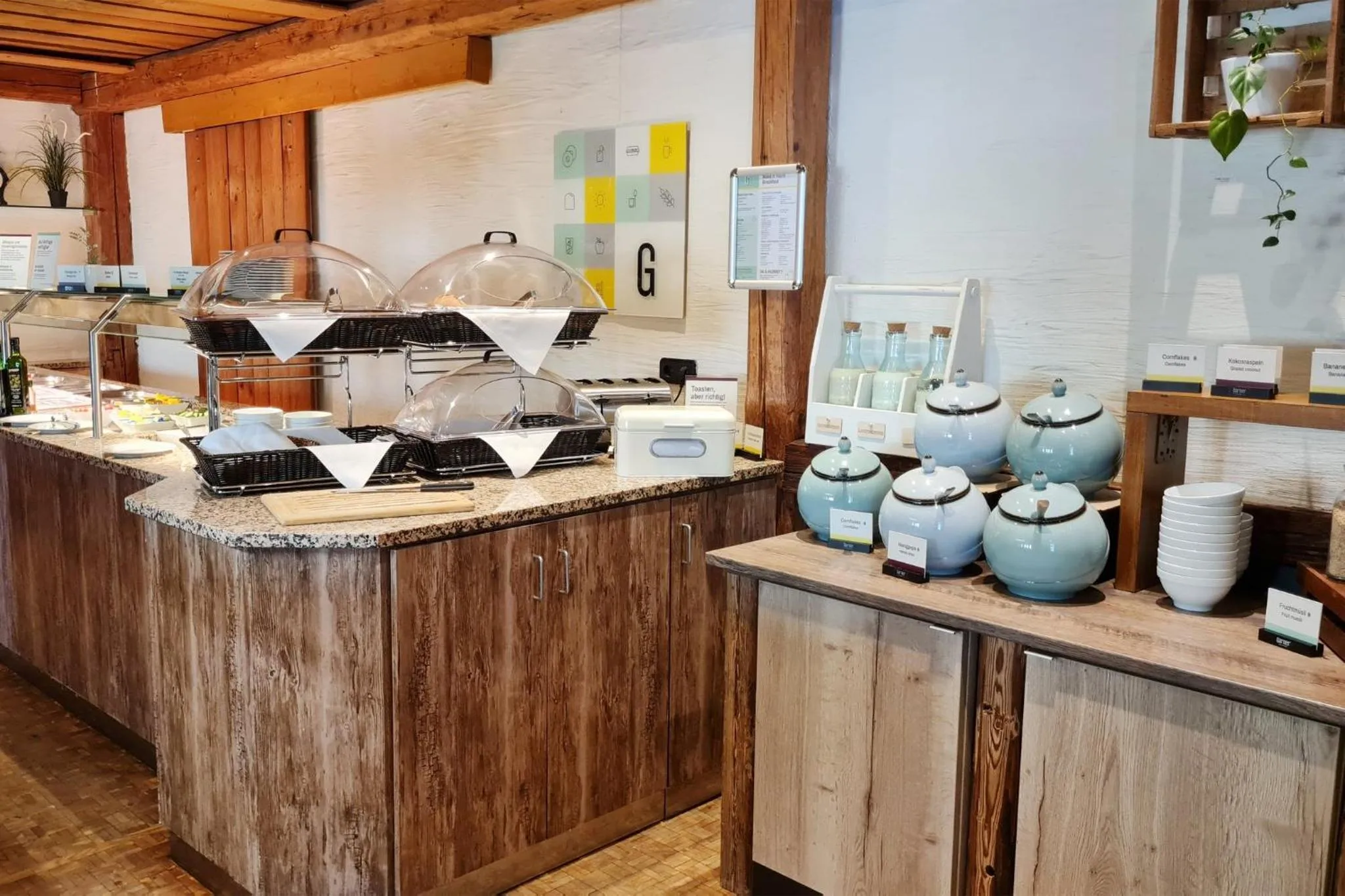 Breakfast in Garner Hotel Erlangen Süd by IHG