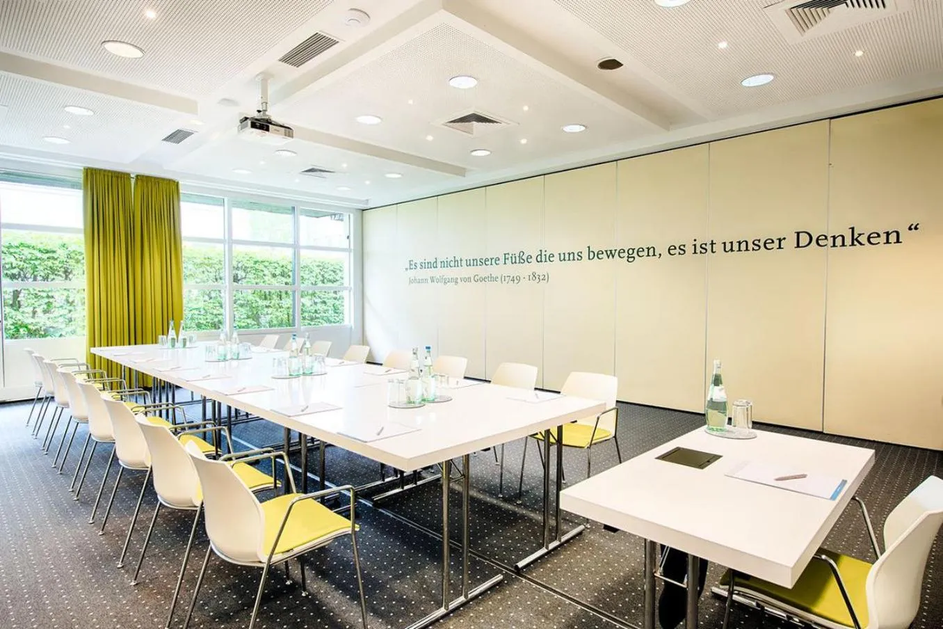 Meeting/conference room in Garner Hotel Erlangen Süd by IHG