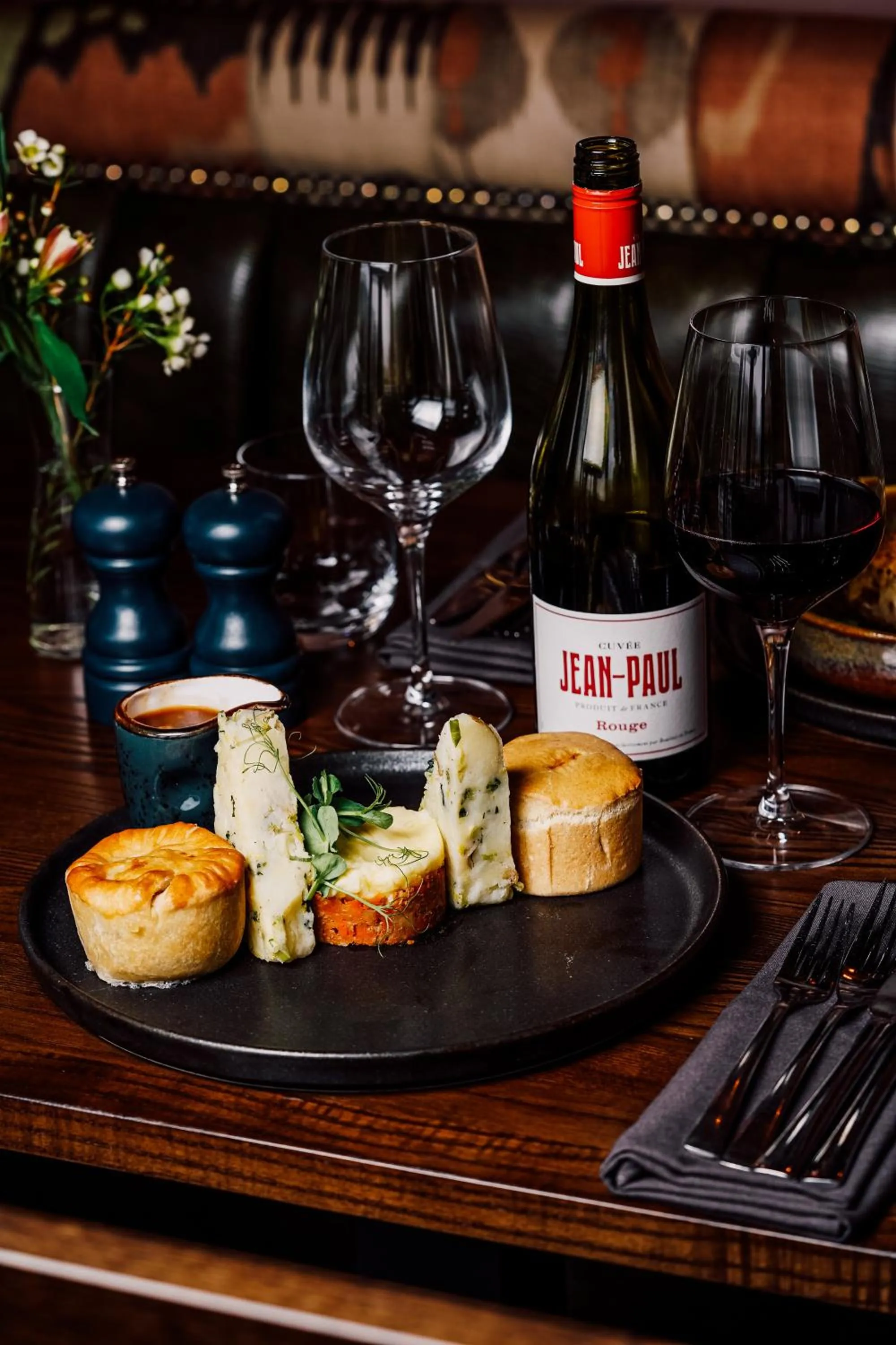 Food and drinks in The Maynard