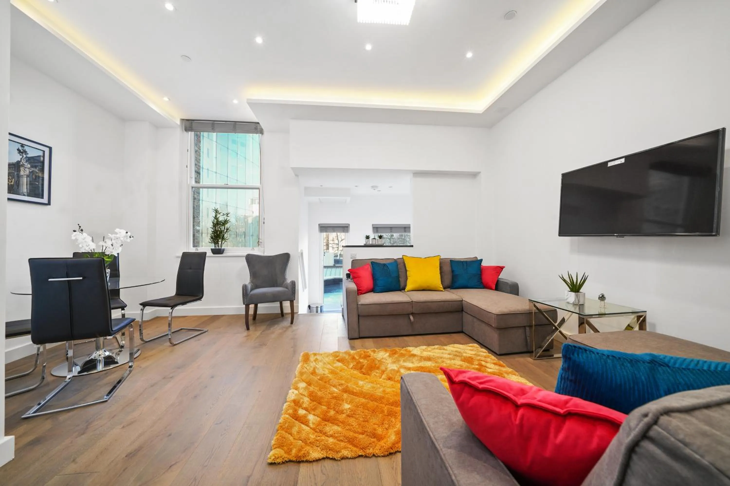 Communal lounge/ TV room in City Prime Apartments