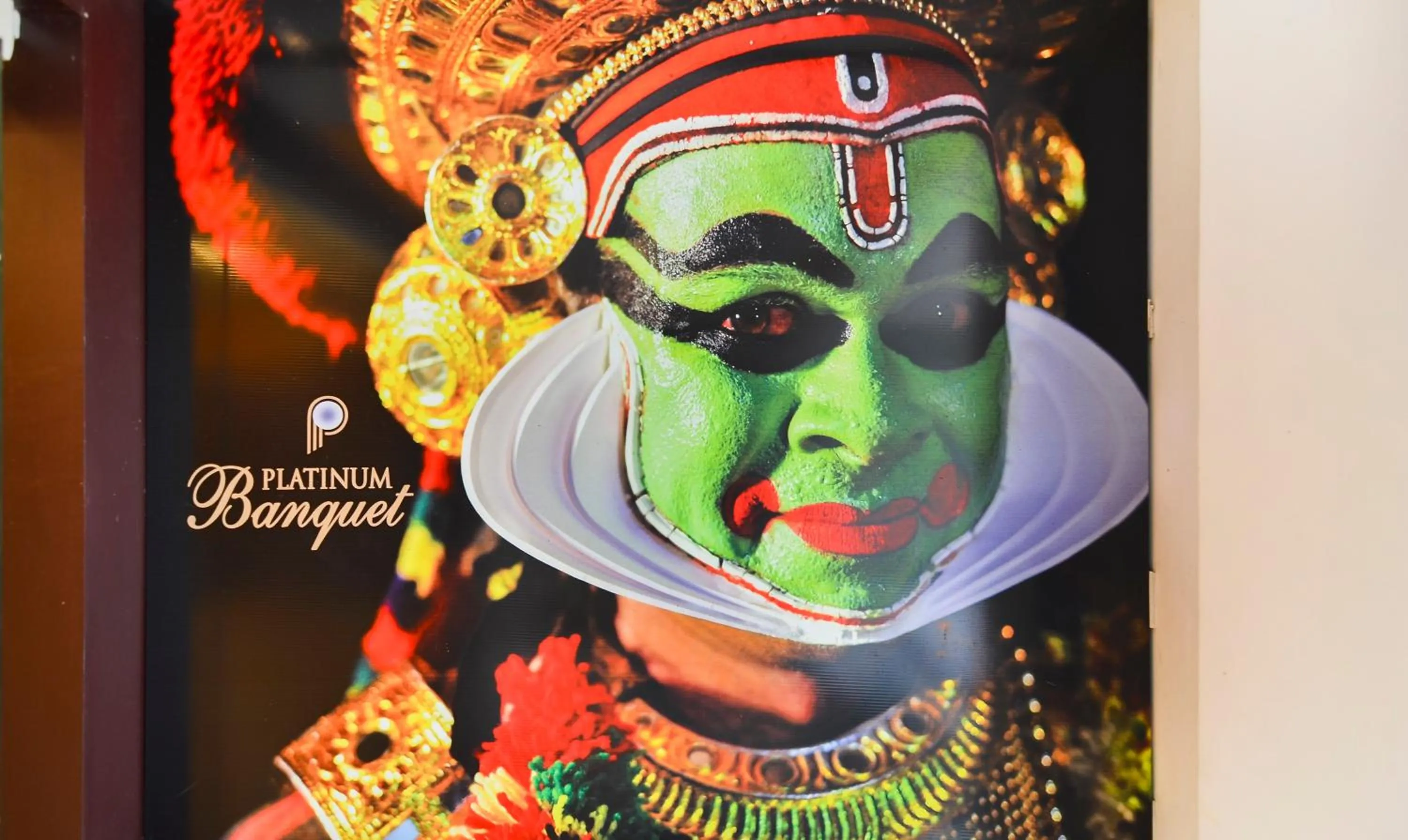 Itsy Hotels Platinum Inn