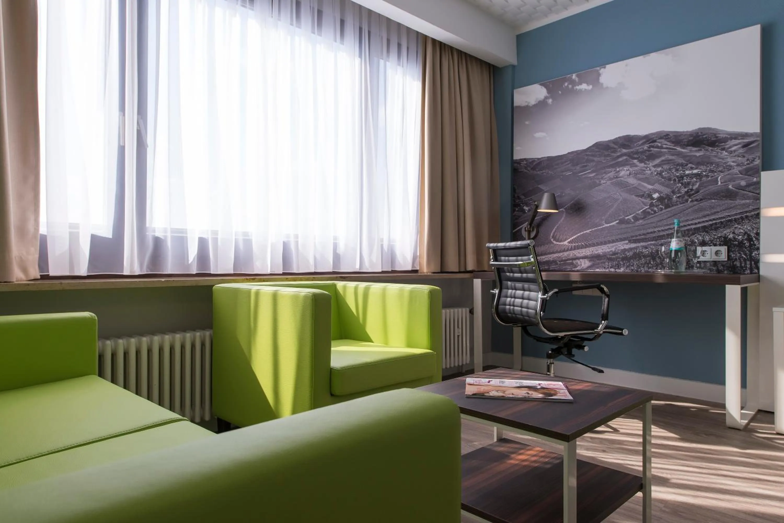 Photo of the whole room in ibis Styles Offenburg City