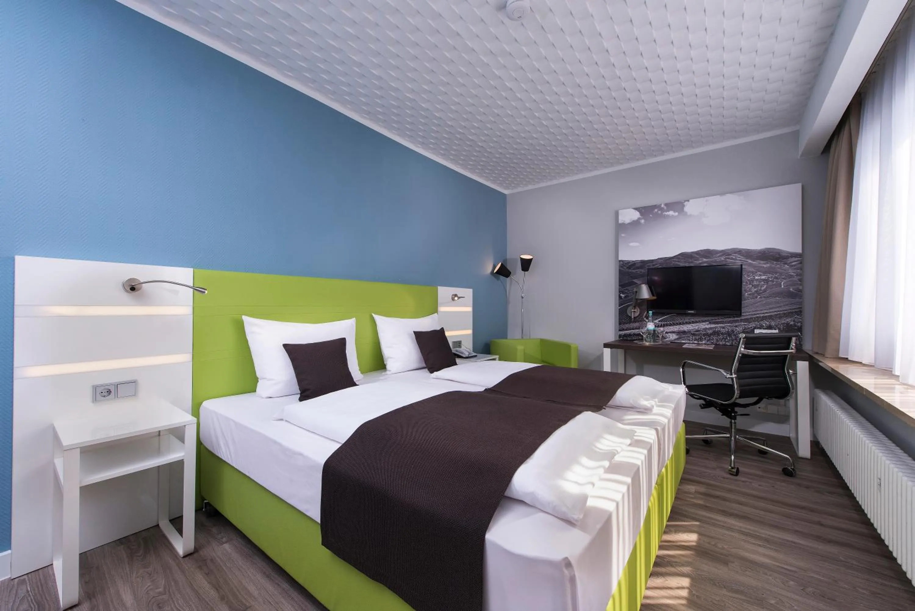 Photo of the whole room, Bed in ibis Styles Offenburg City