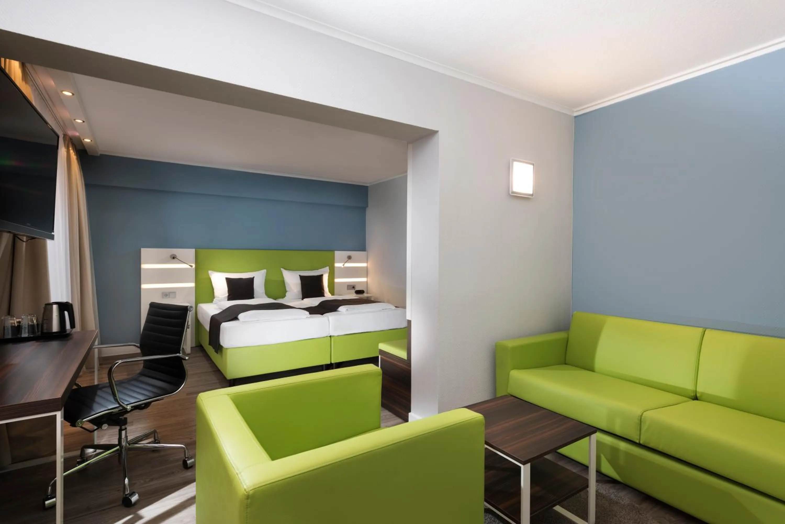 Photo of the whole room, Bed in ibis Styles Offenburg City