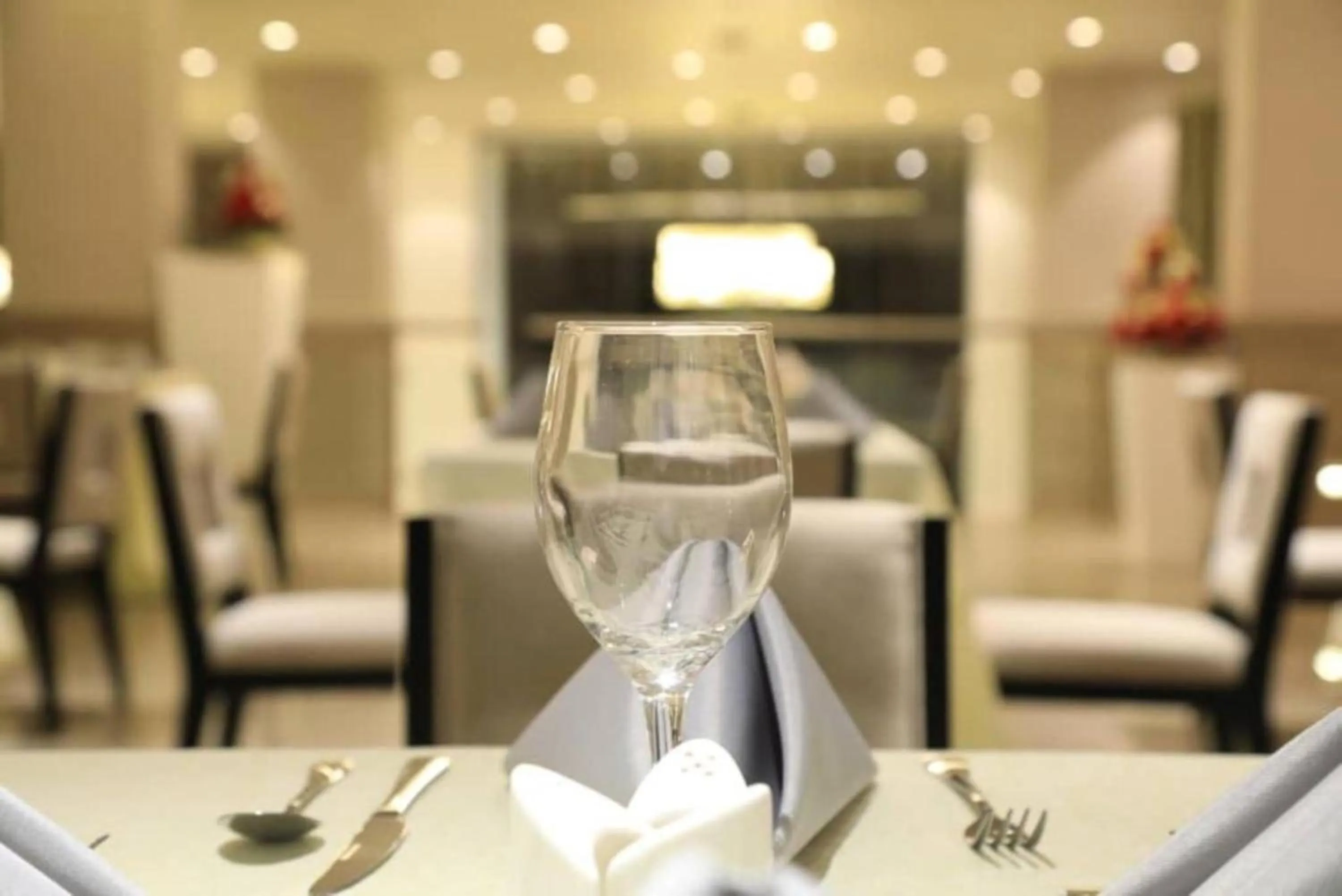 Restaurant/places to eat in ELGEL Hotel and Spa